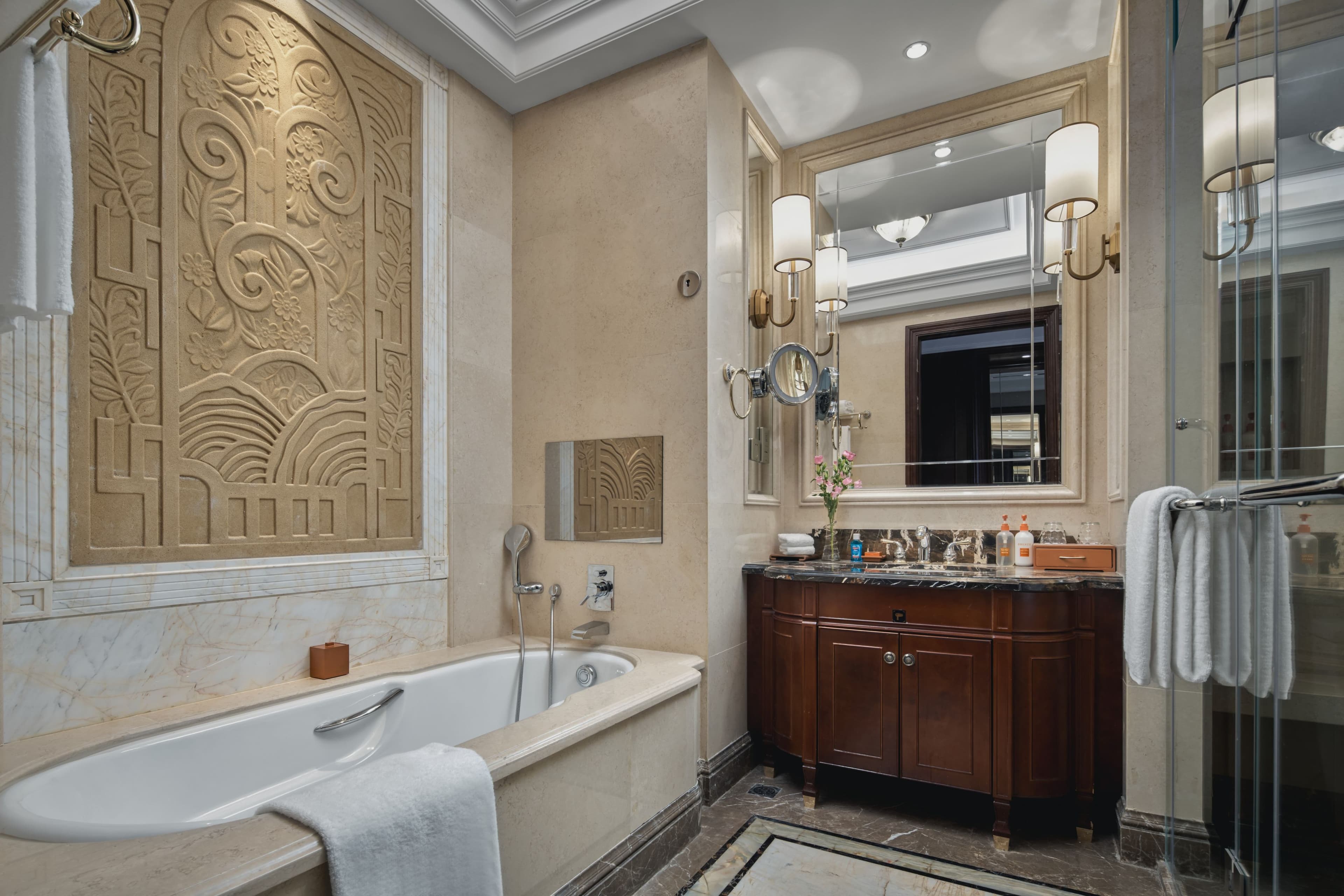 Crowne Plaza Dongying — 8