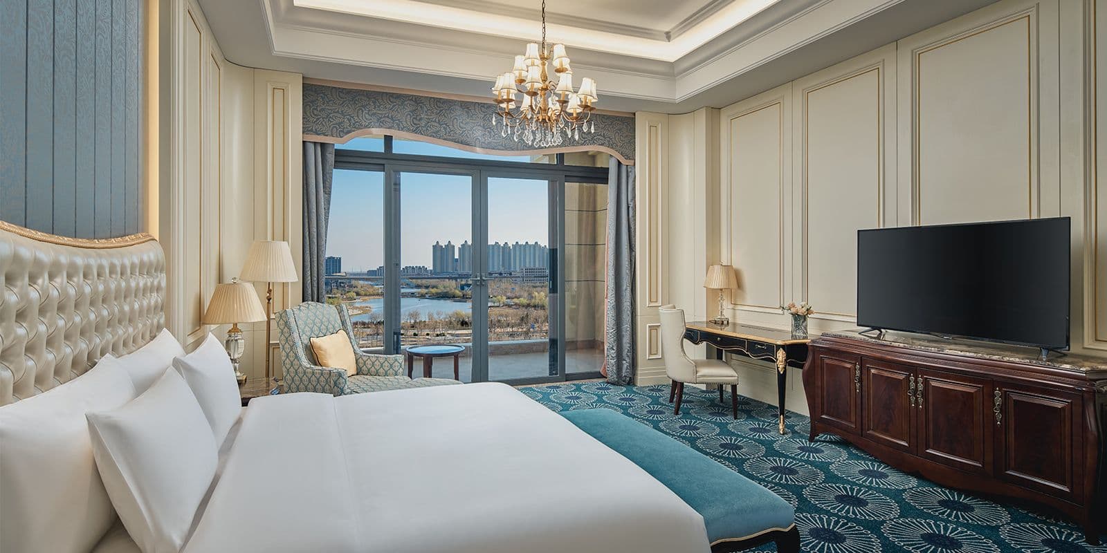 Crowne Plaza Dongying — 6