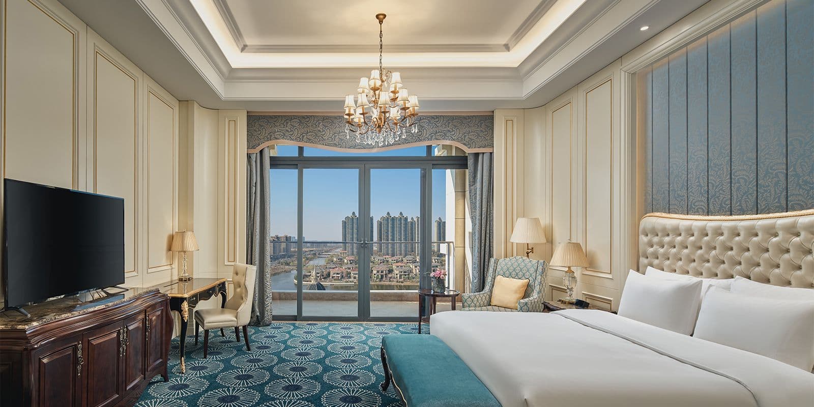 Crowne Plaza Dongying — 7
