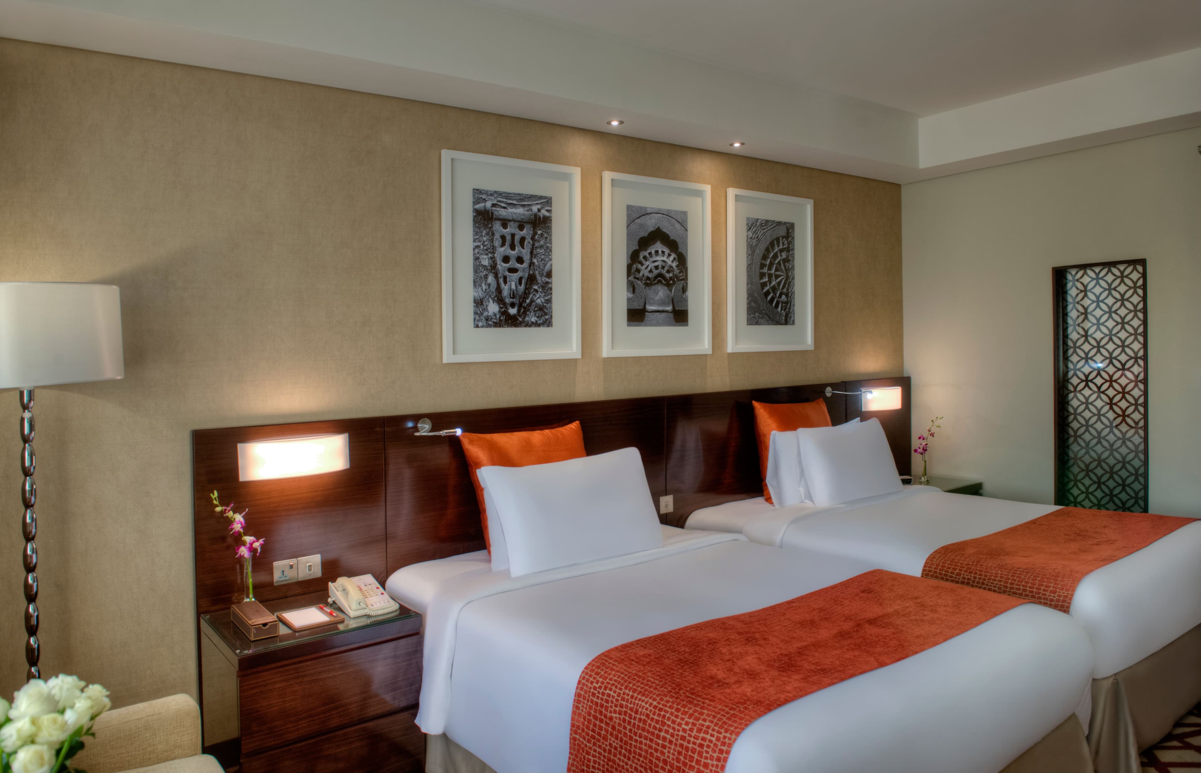 Crowne Plaza Dubai - Deira — 23