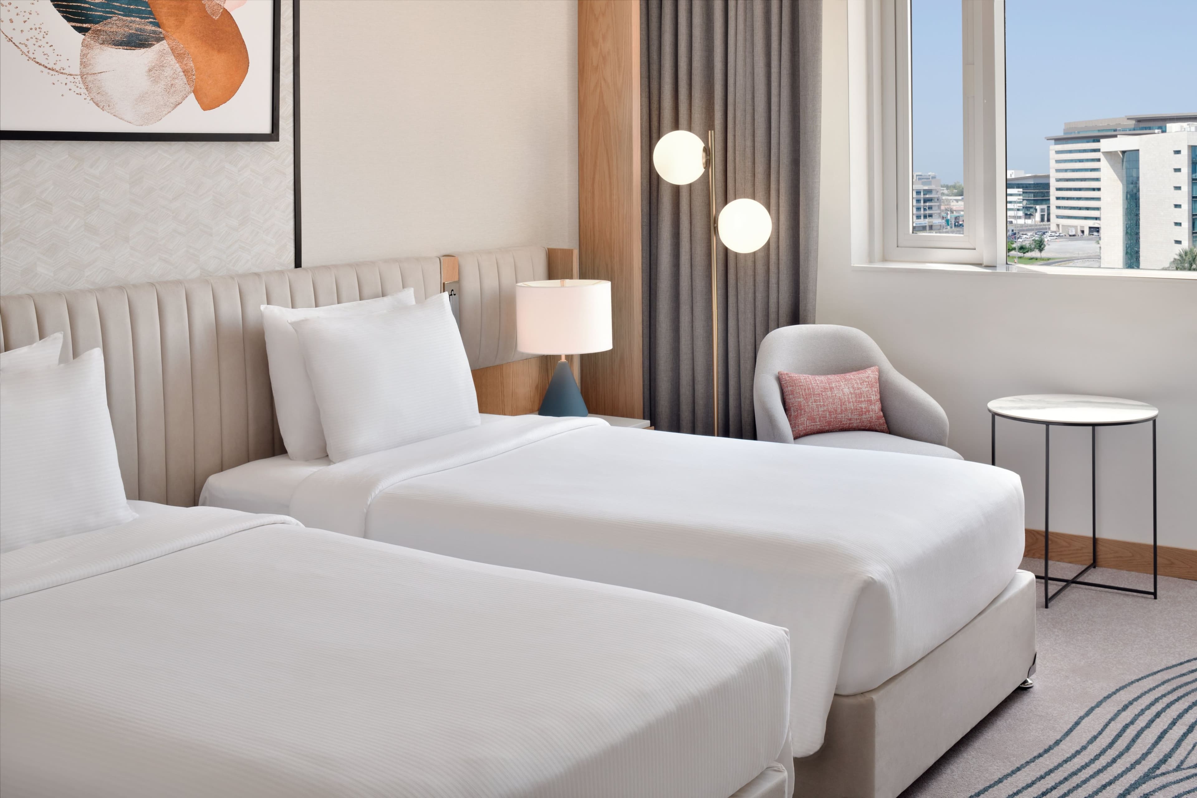 Crowne Plaza Dubai Jumeirah - Image 4