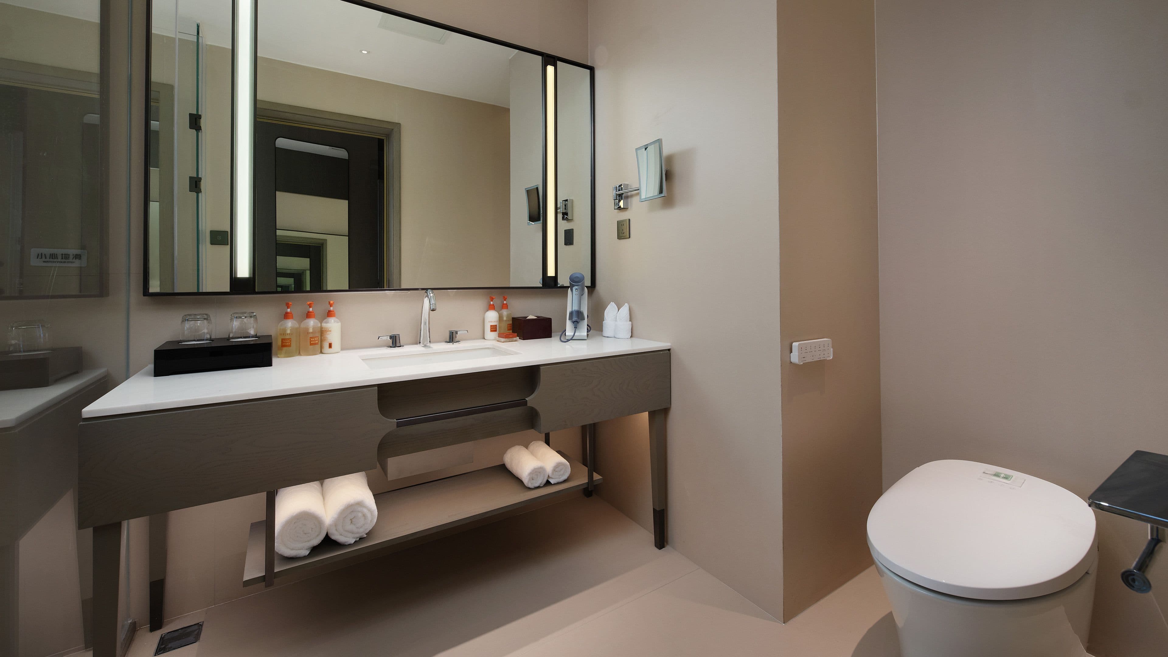 Standard Room - Image 5