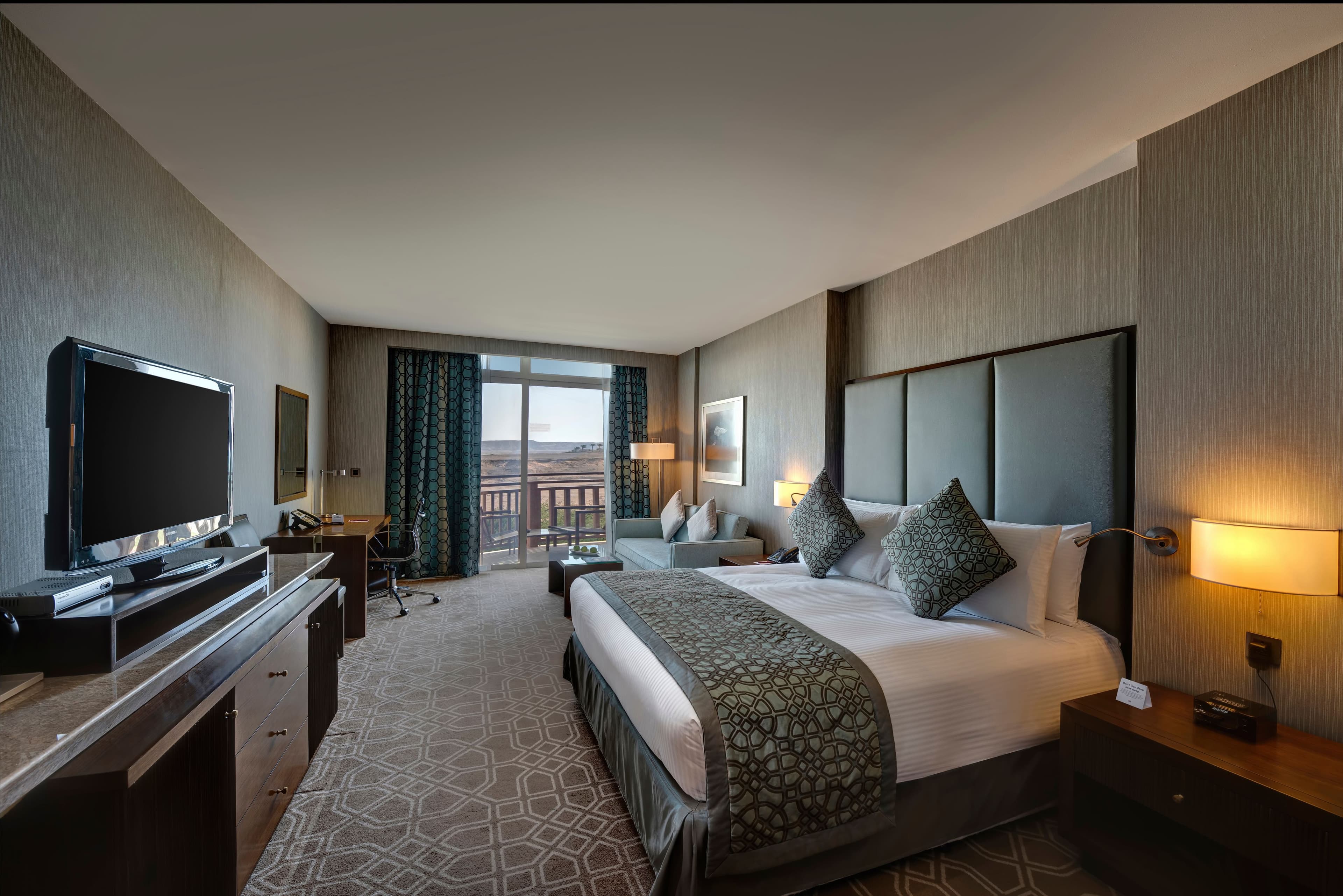 Crowne Plaza Duqm — 10