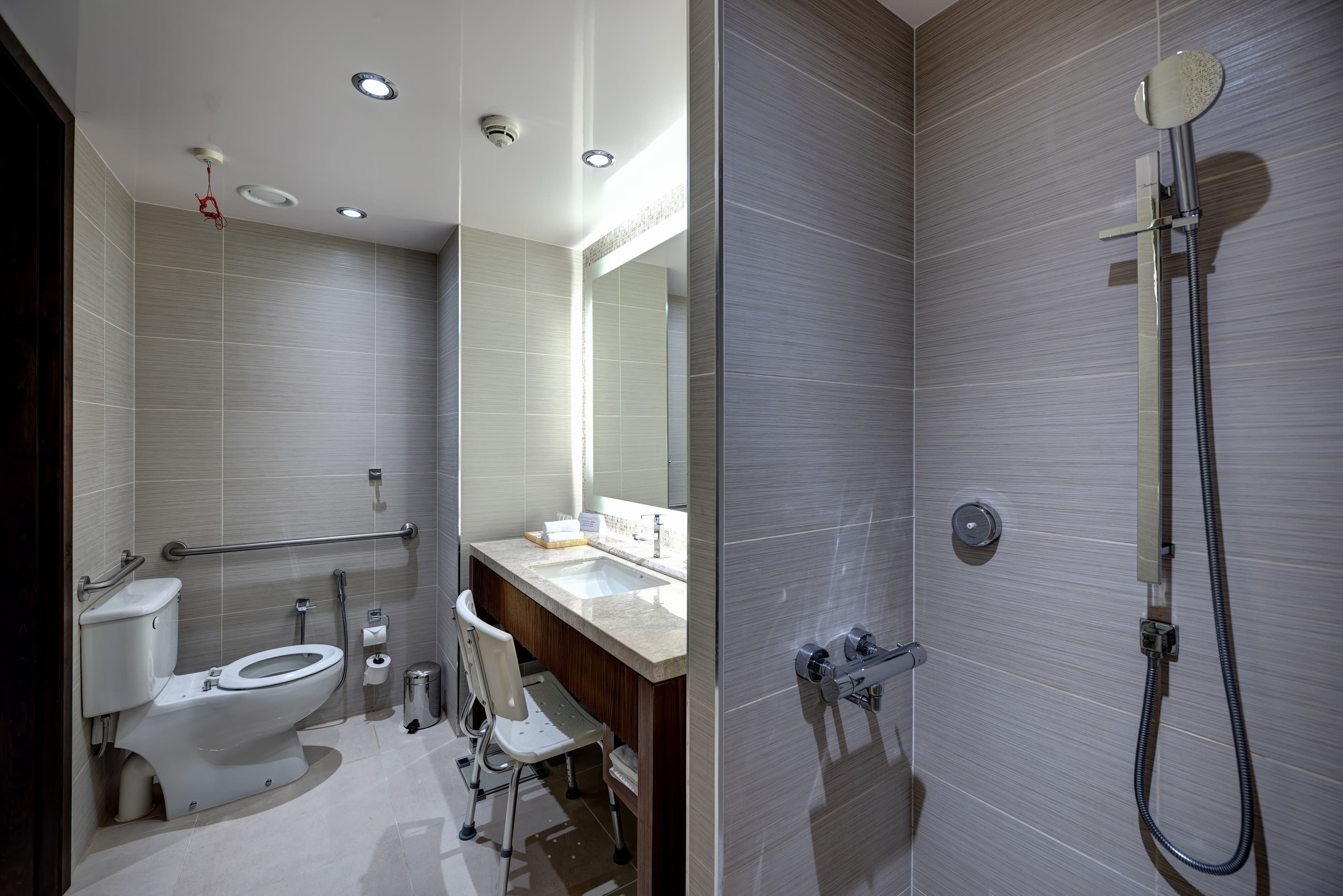 Crowne Plaza Duqm — 17