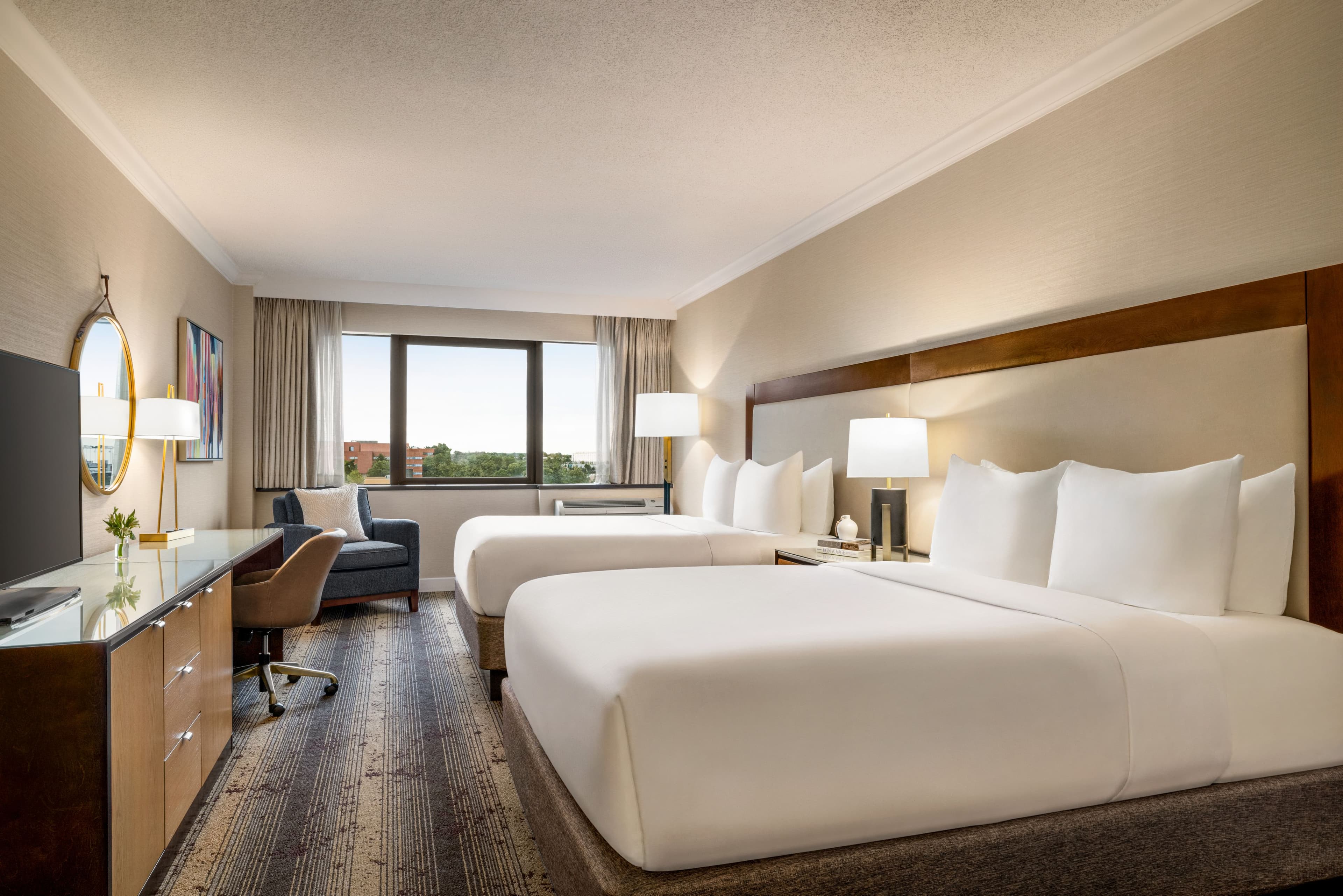 Crowne Plaza Edison — 19