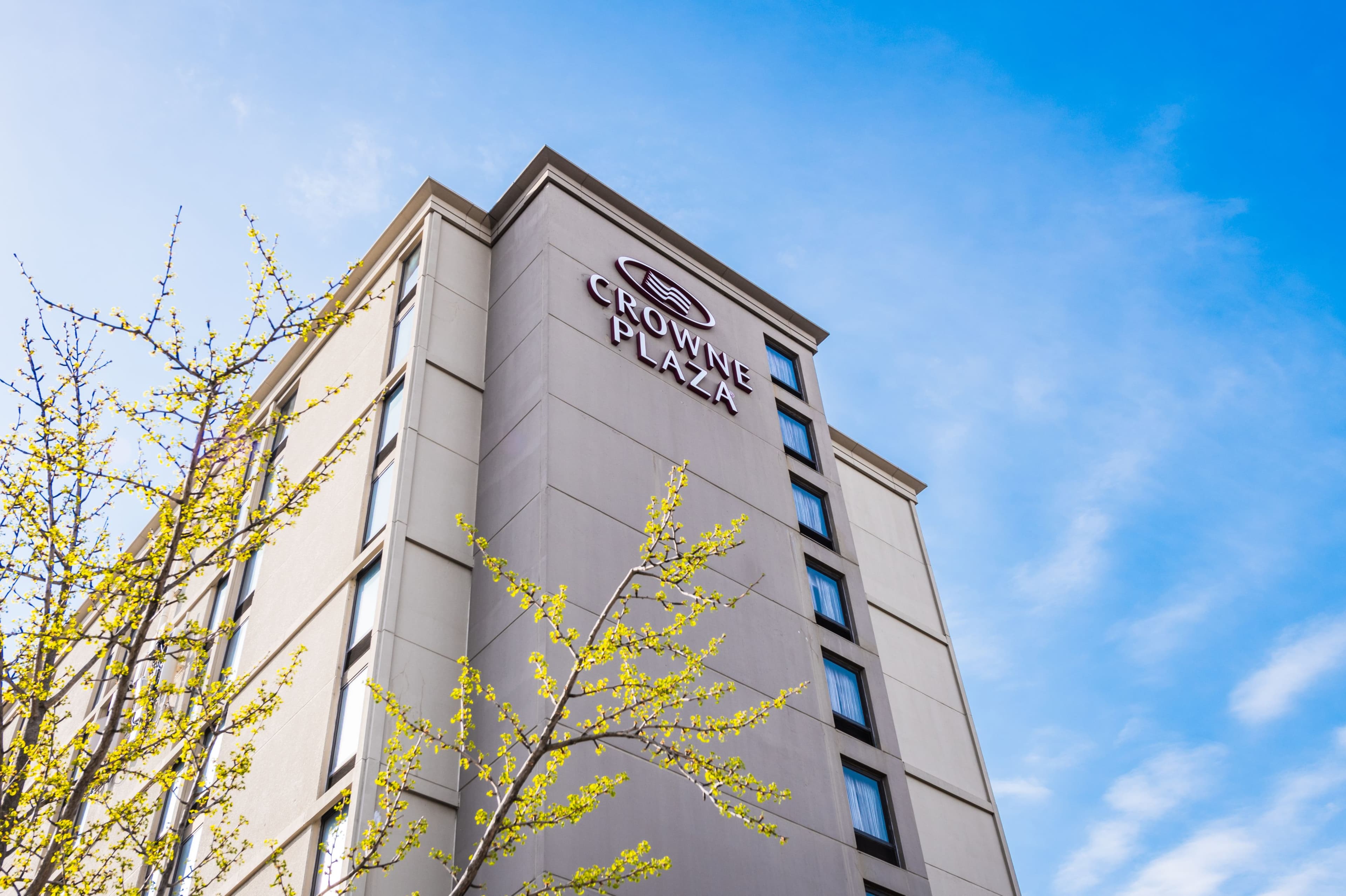 Crowne Plaza Newark Airport - Image 1