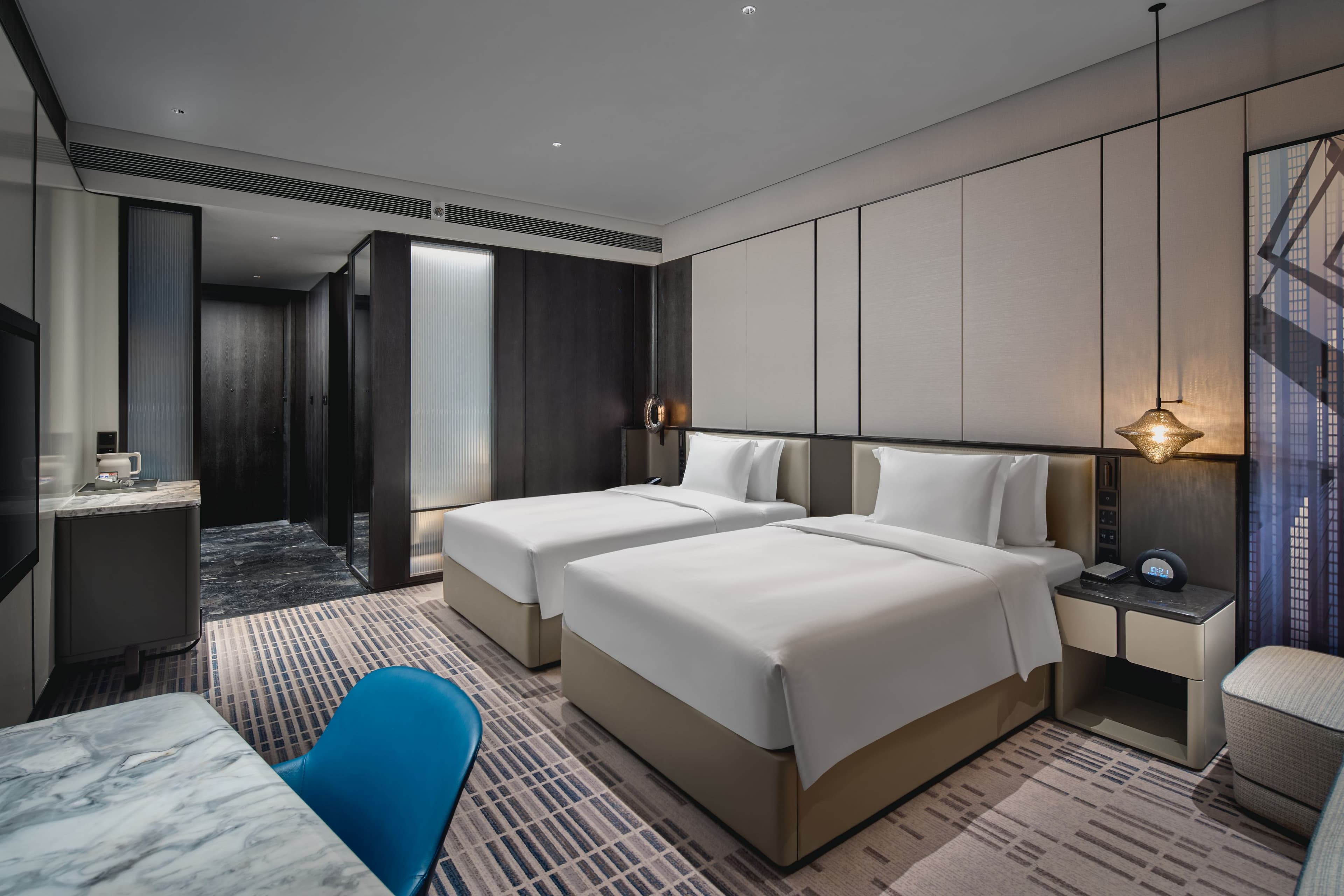 Crowne Plaza Ezhou - Image 3