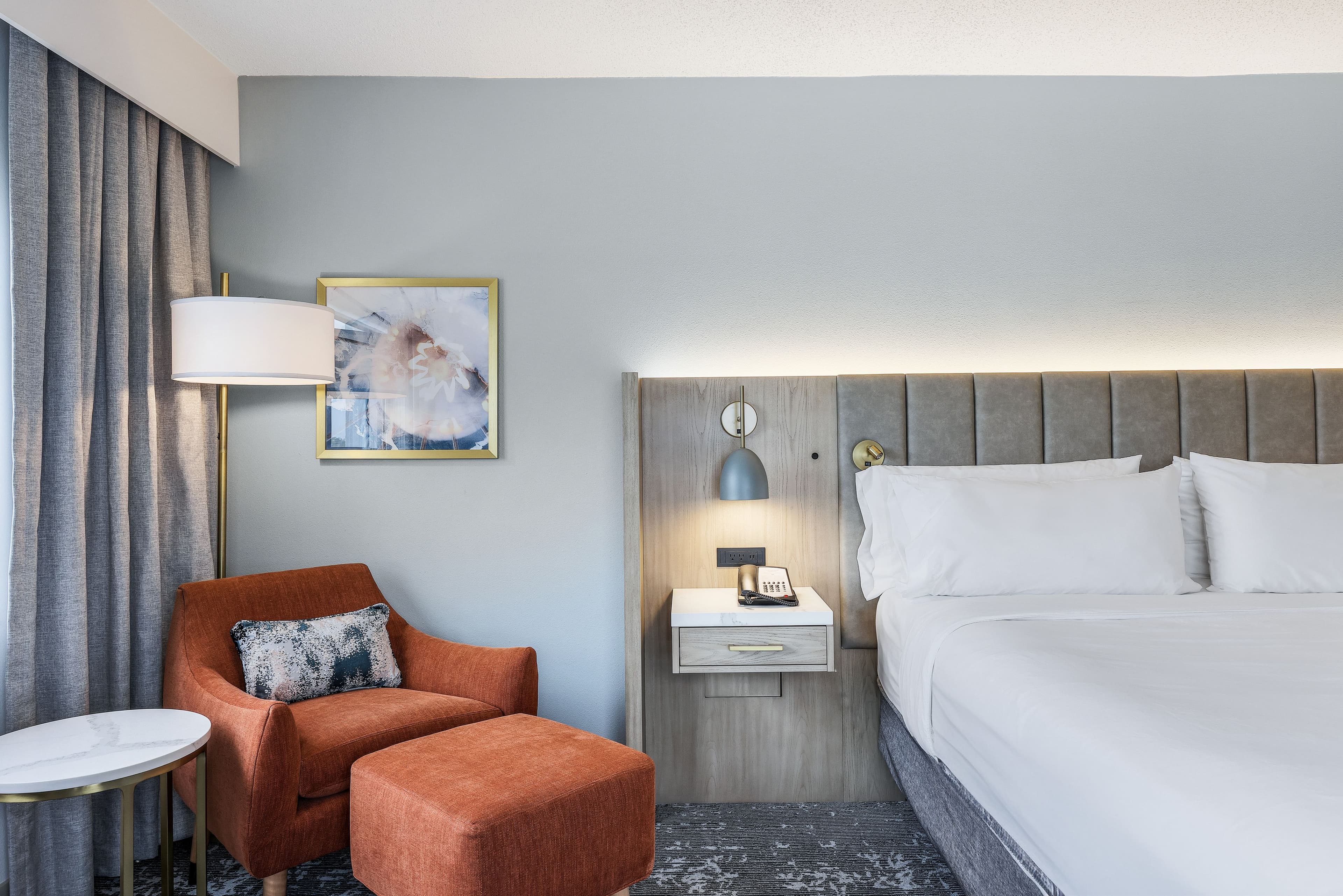 Crowne Plaza Ft. Myers Gulf Coast - Image 5
