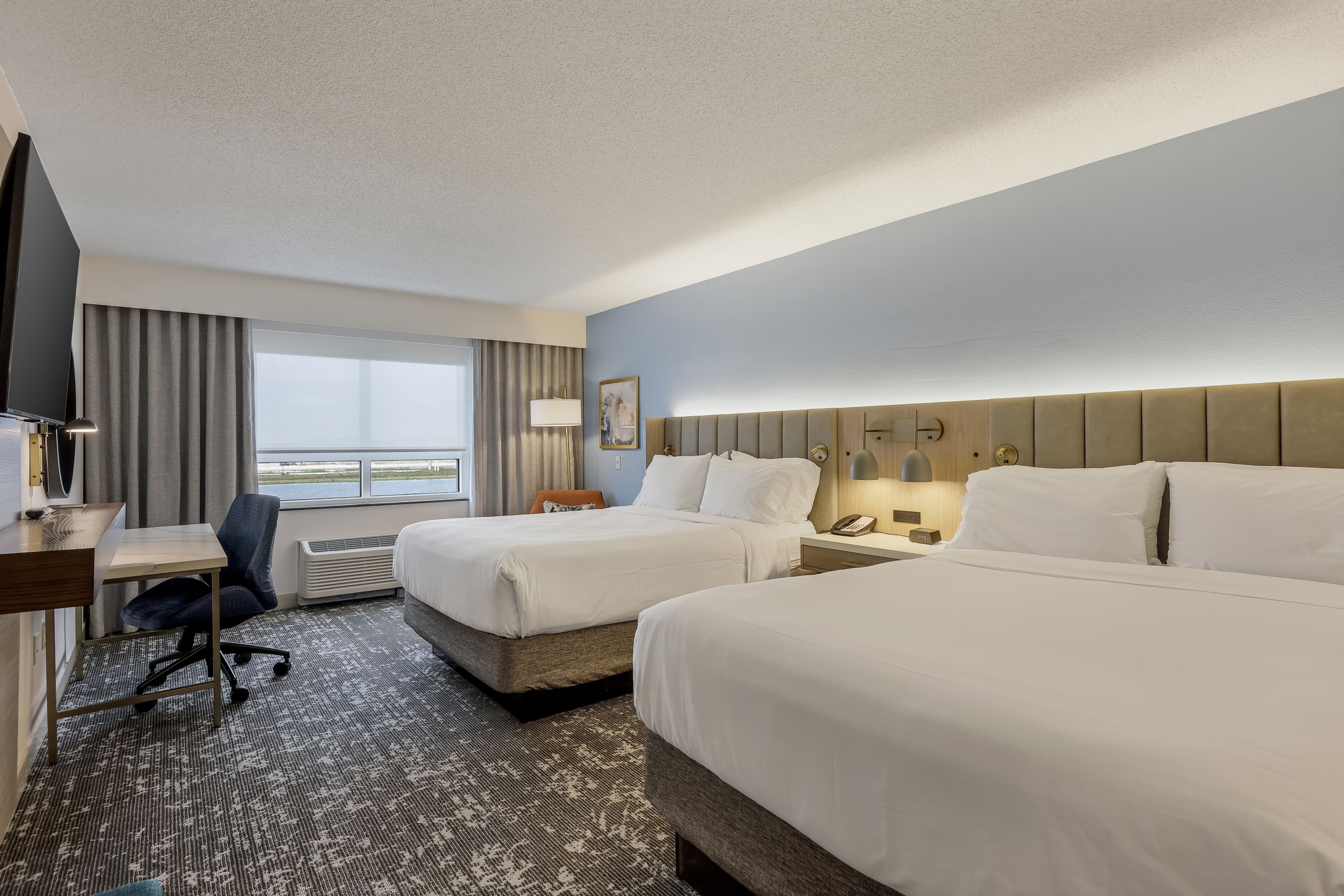 Crowne Plaza Ft. Myers Gulf Coast — 40