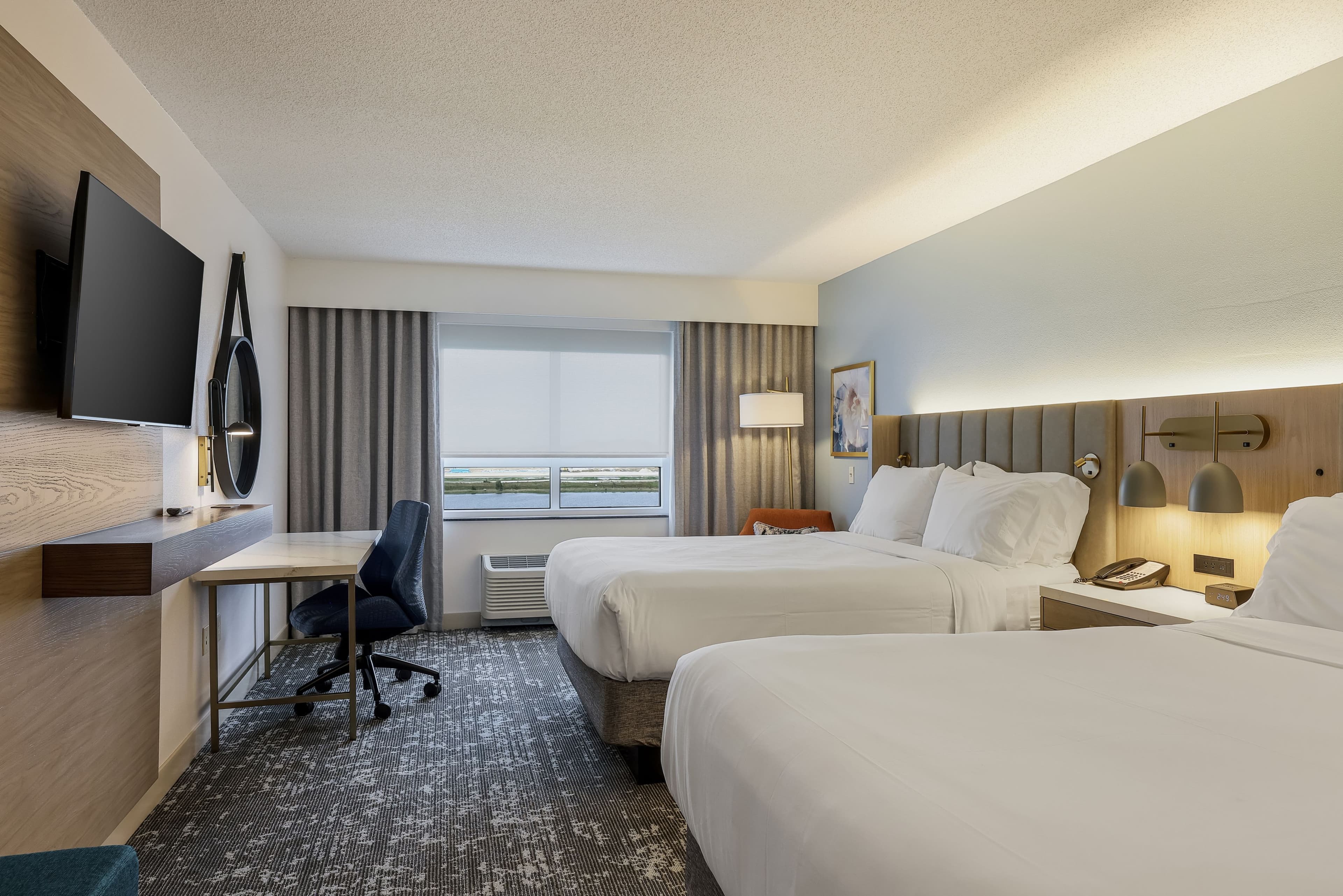 Crowne Plaza Ft. Myers Gulf Coast — 38