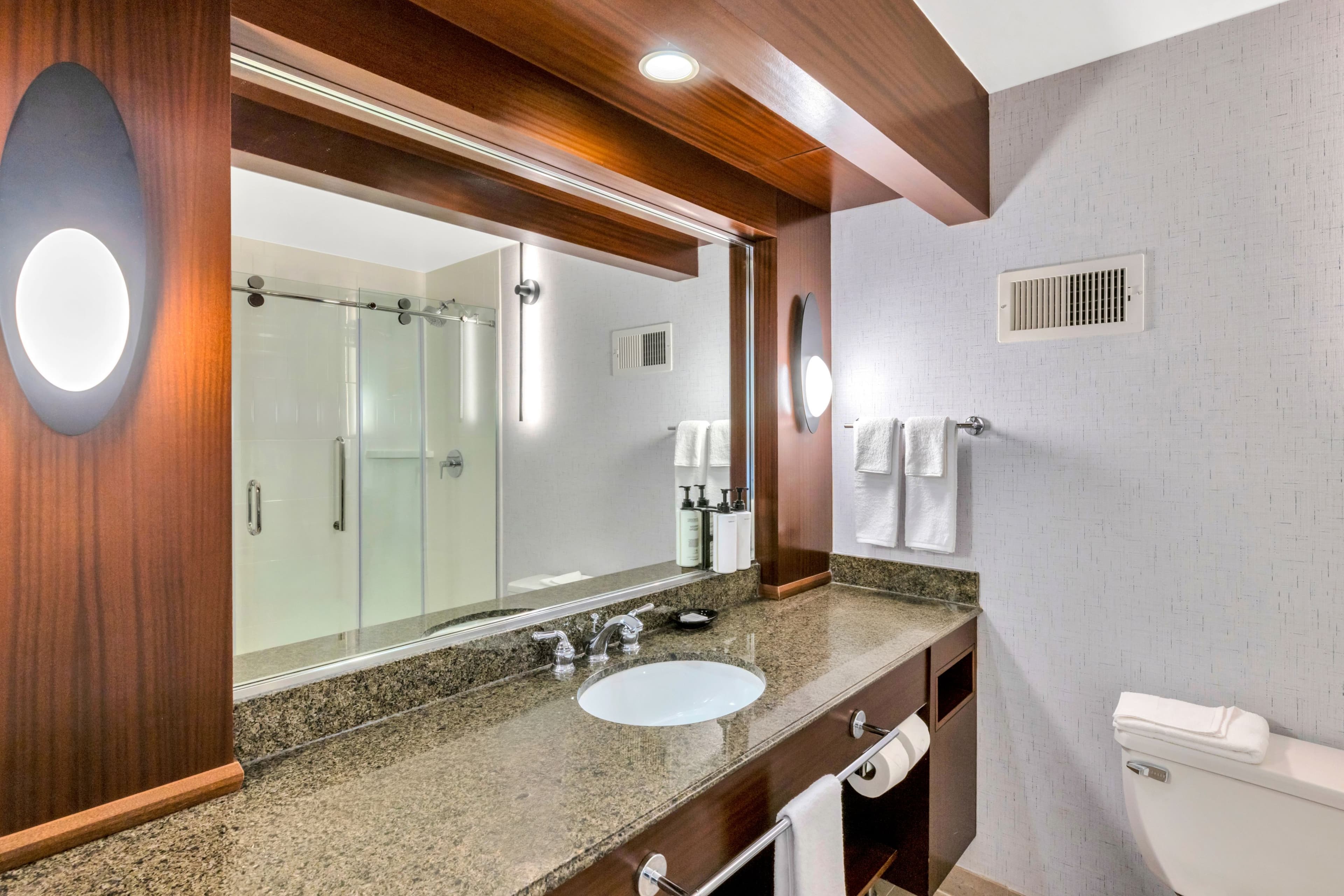 Crowne Plaza Foster City-San Mateo - Image 3