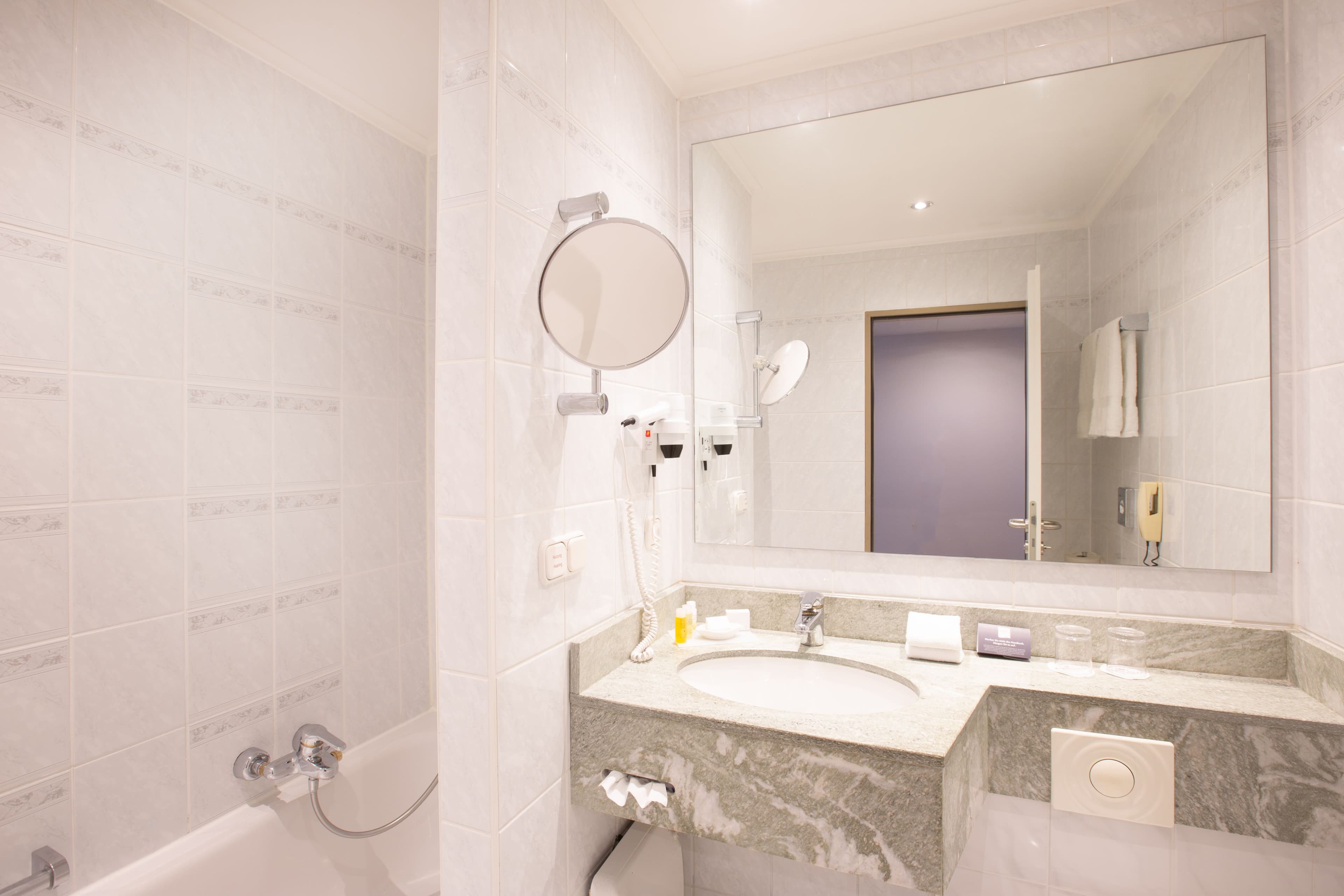 Crowne Plaza Frankfurt Congress Hotel — 16