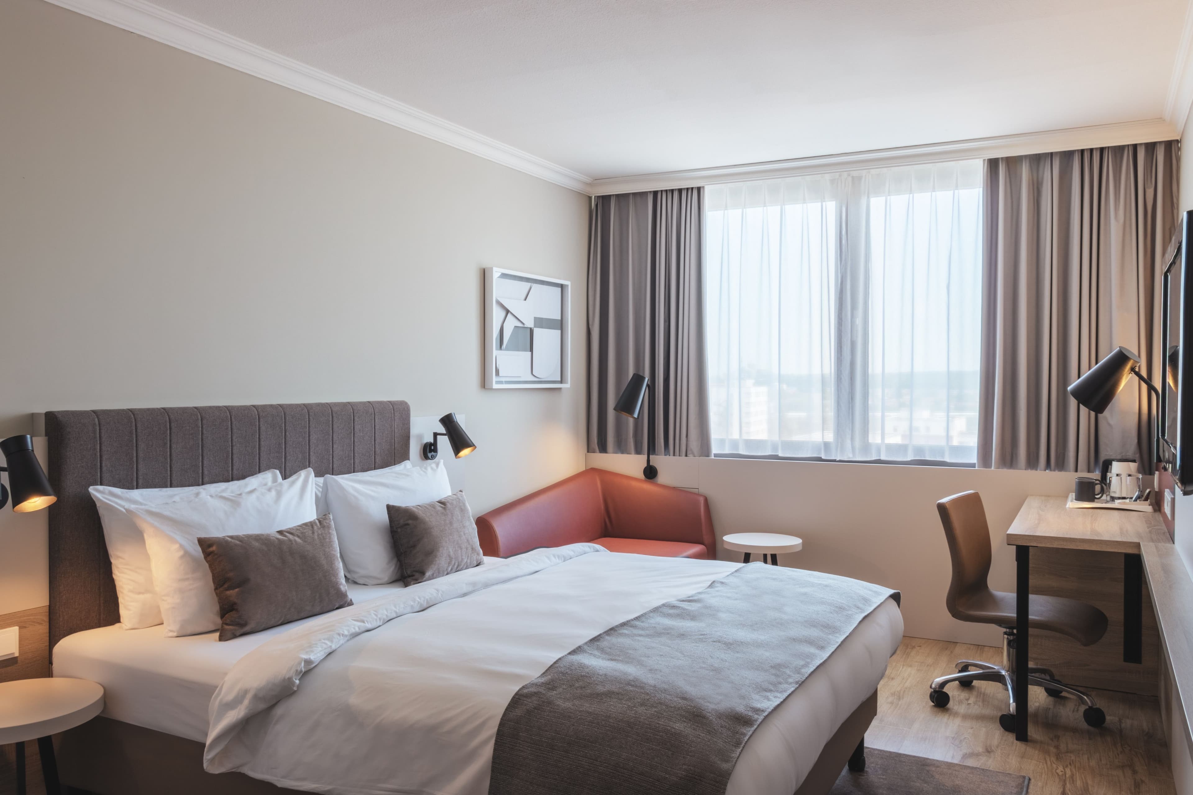 Crowne Plaza Frankfurt Congress Hotel - Image 2