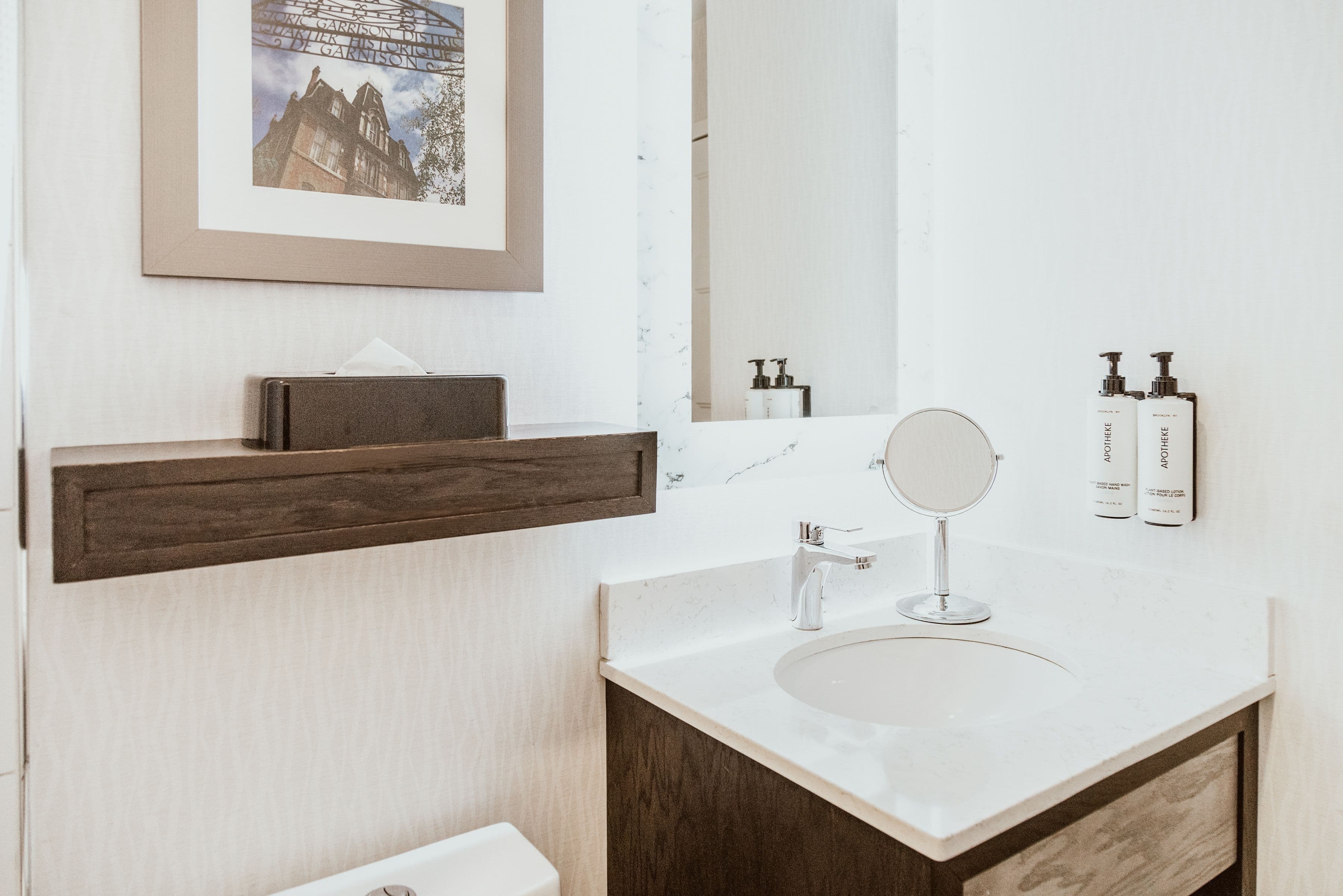Crowne Plaza Fredericton-Lord Beaverbrook — 90
