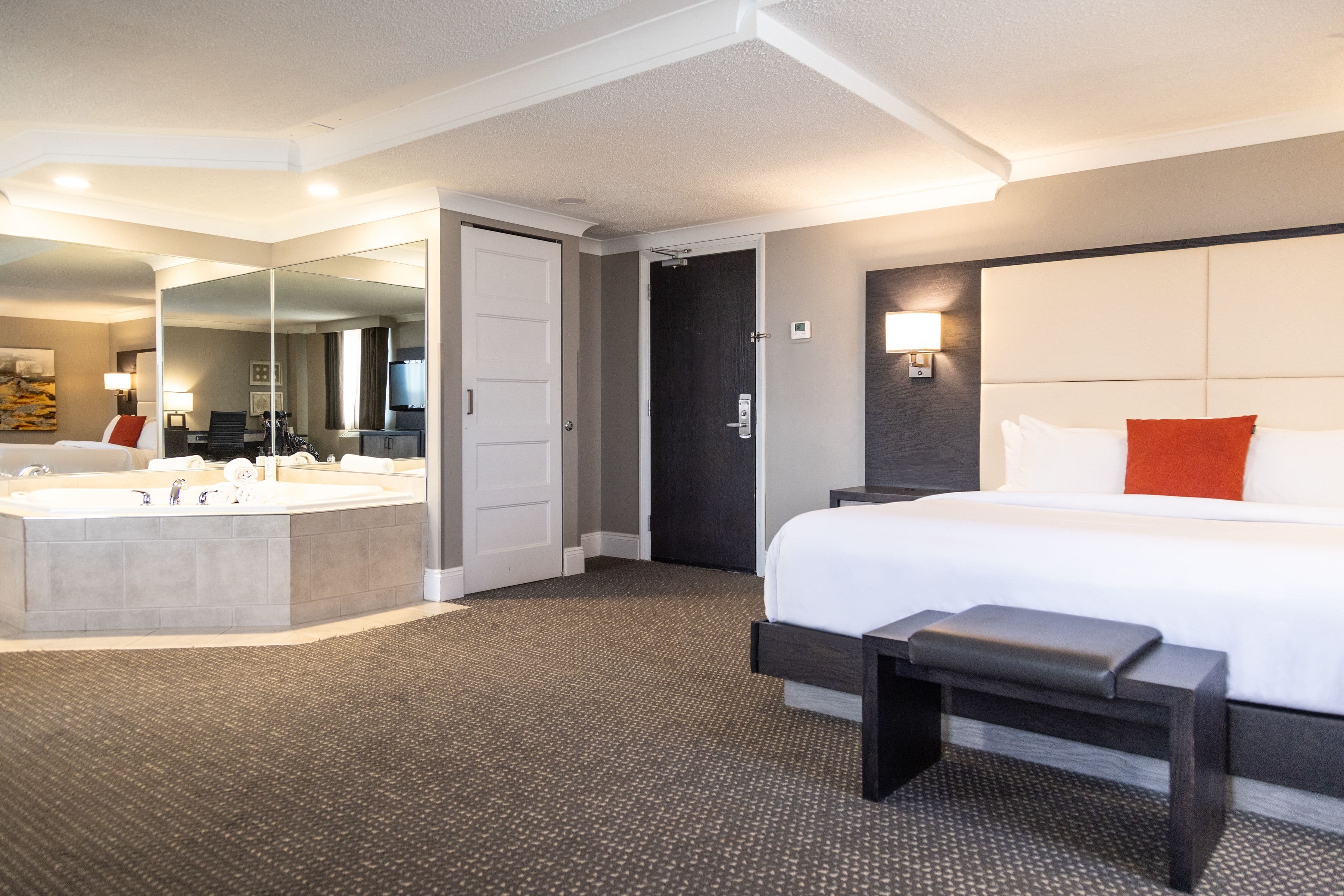 Crowne Plaza Fredericton-Lord Beaverbrook — 104