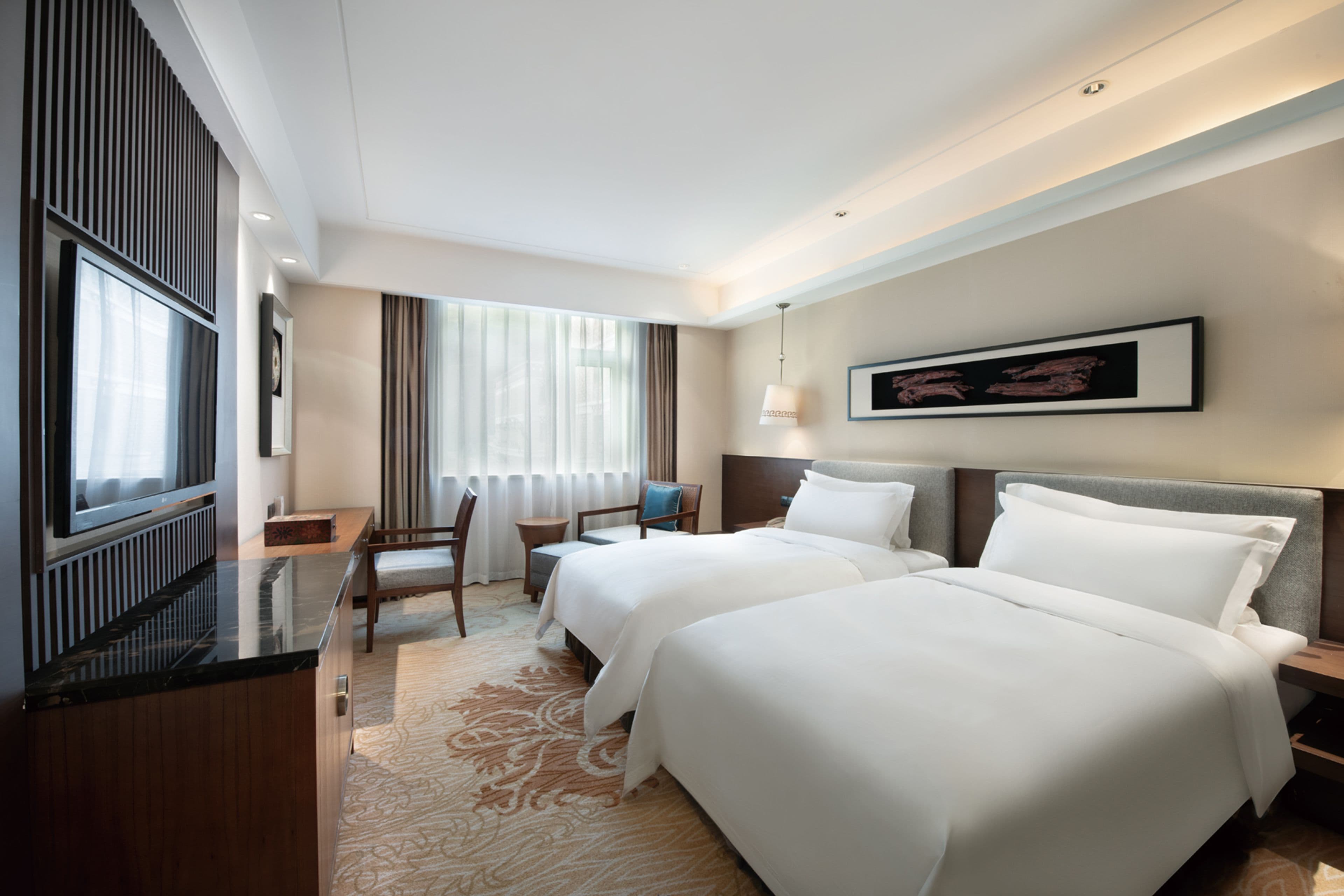 Crowne Plaza Yading - Image 3