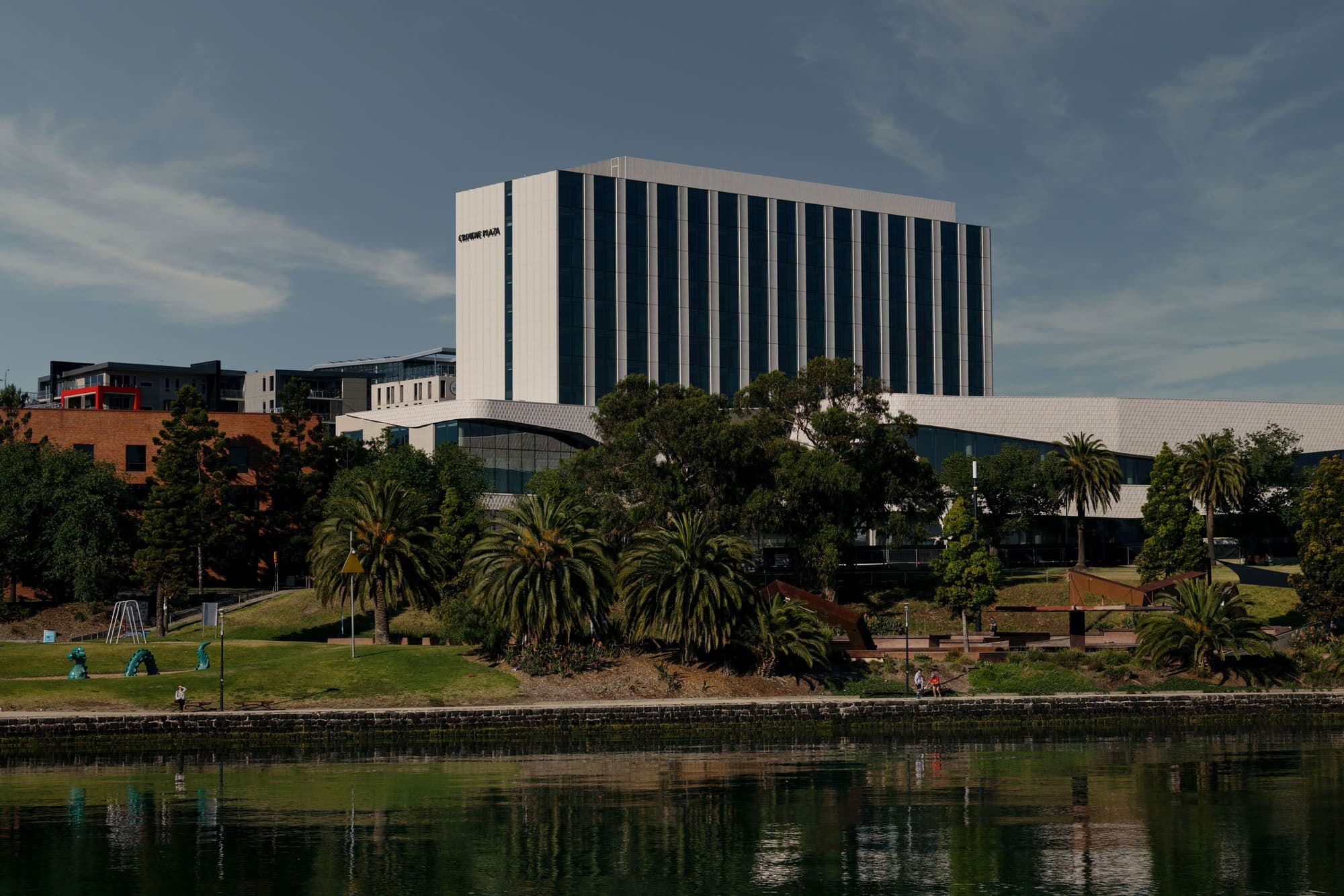 Crowne Plaza Geelong - Image 1