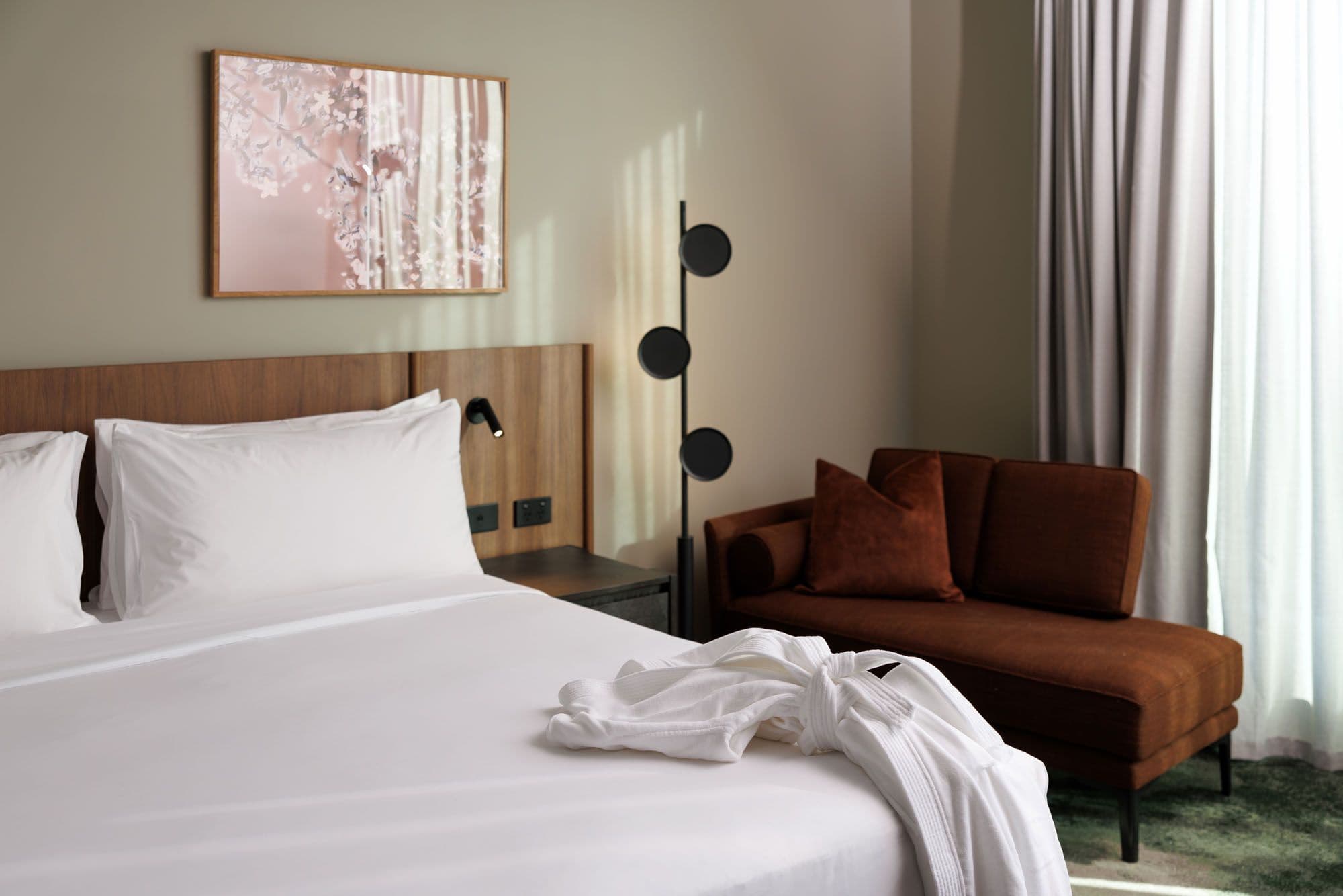 Crowne Plaza Geelong - Image 3