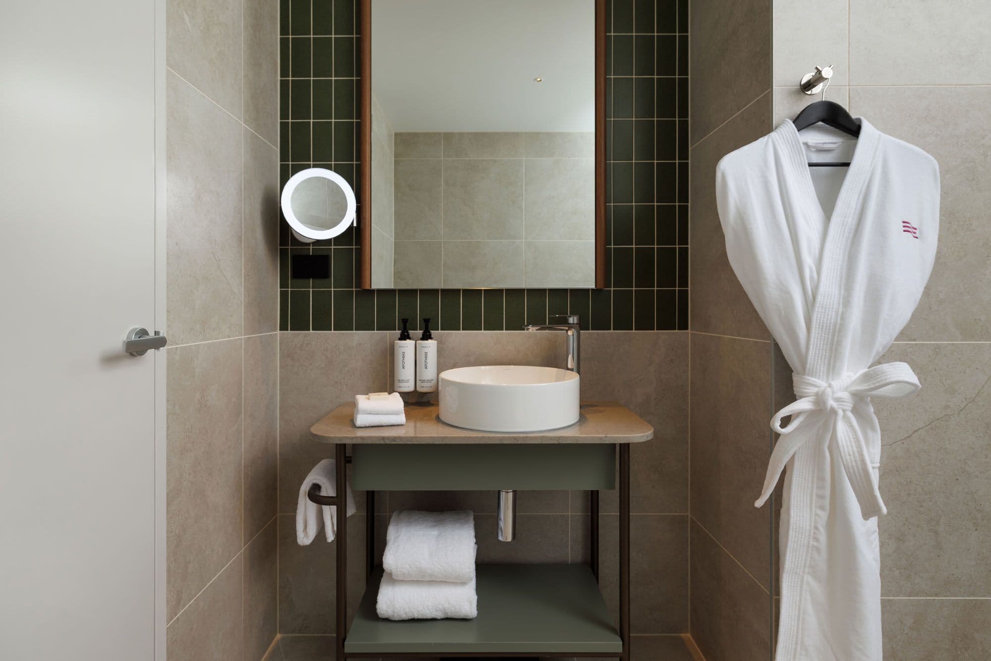 Crowne Plaza Geelong - Image 4