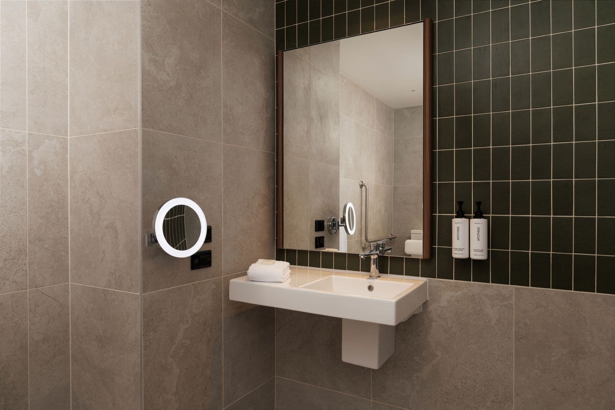 Crowne Plaza Geelong — 24
