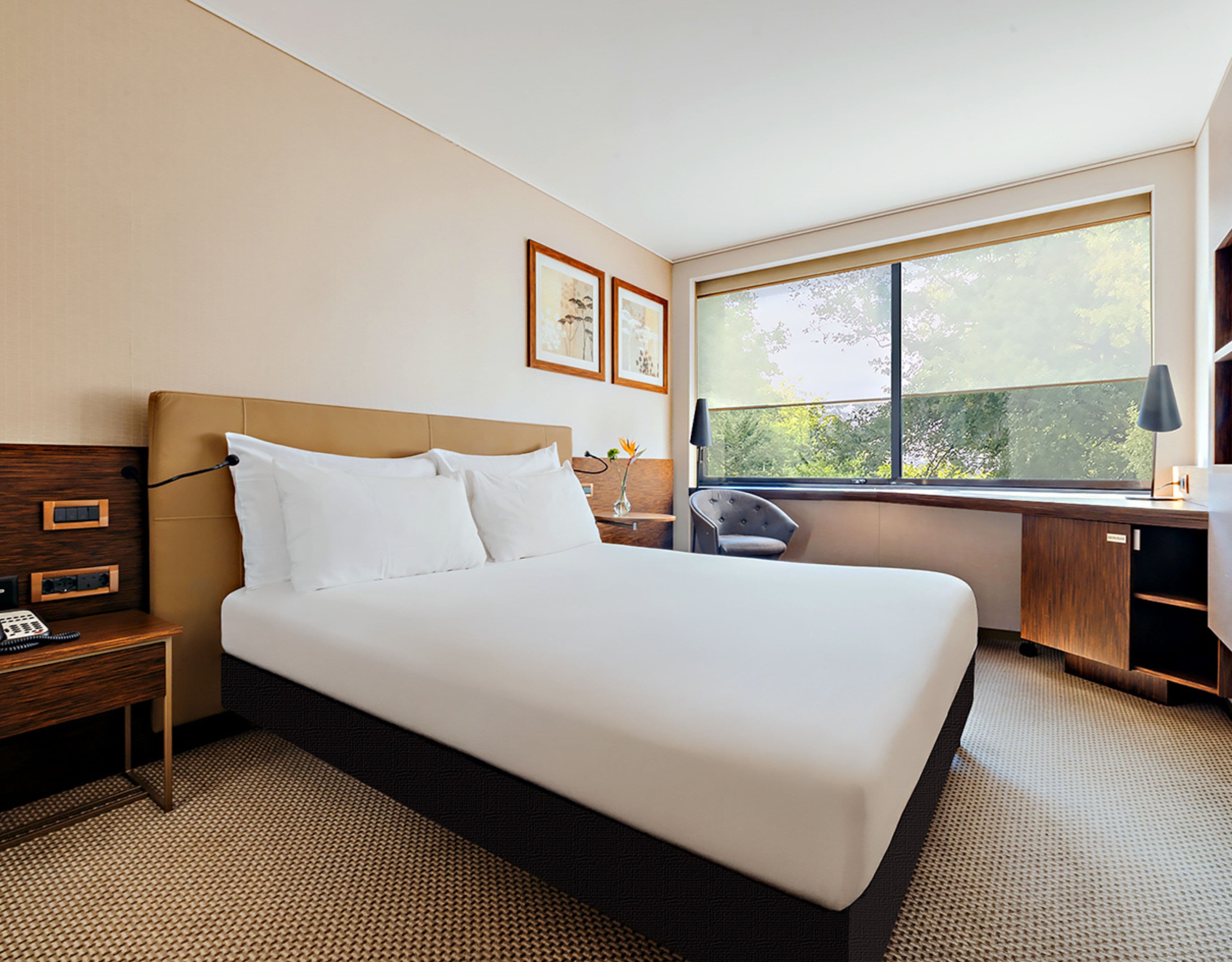 Crowne Plaza Geneva - Image 3
