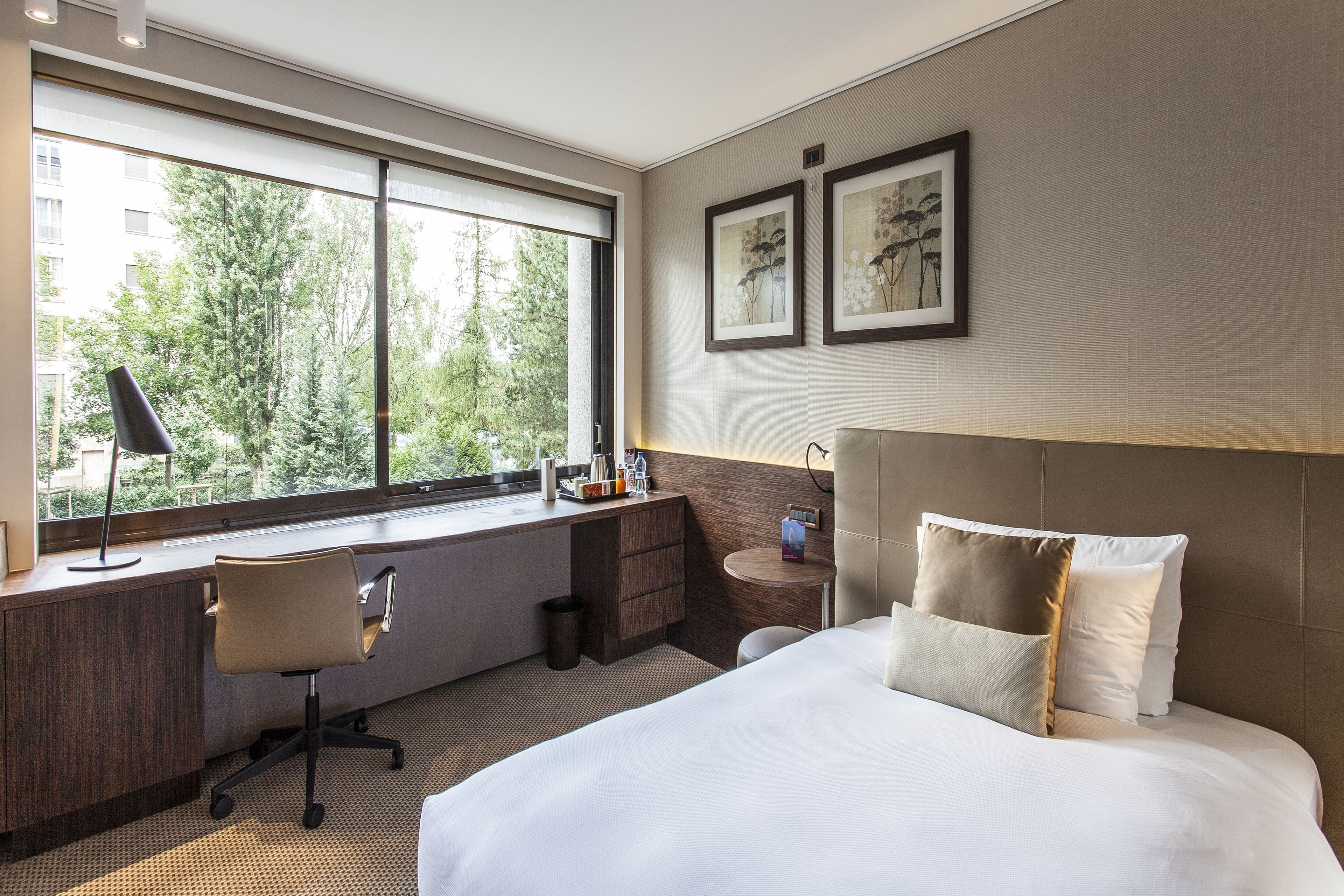 Crowne Plaza Geneva — 10