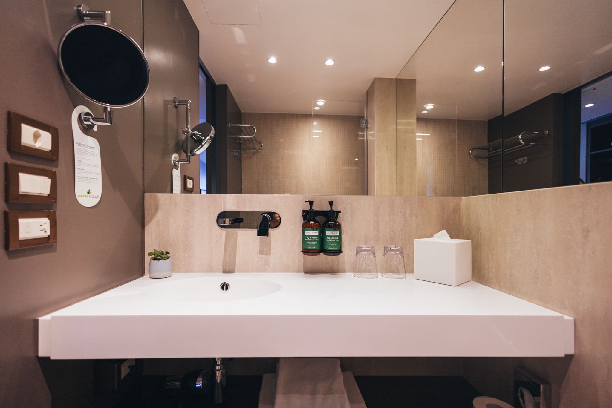 Crowne Plaza Geneva - Image 2