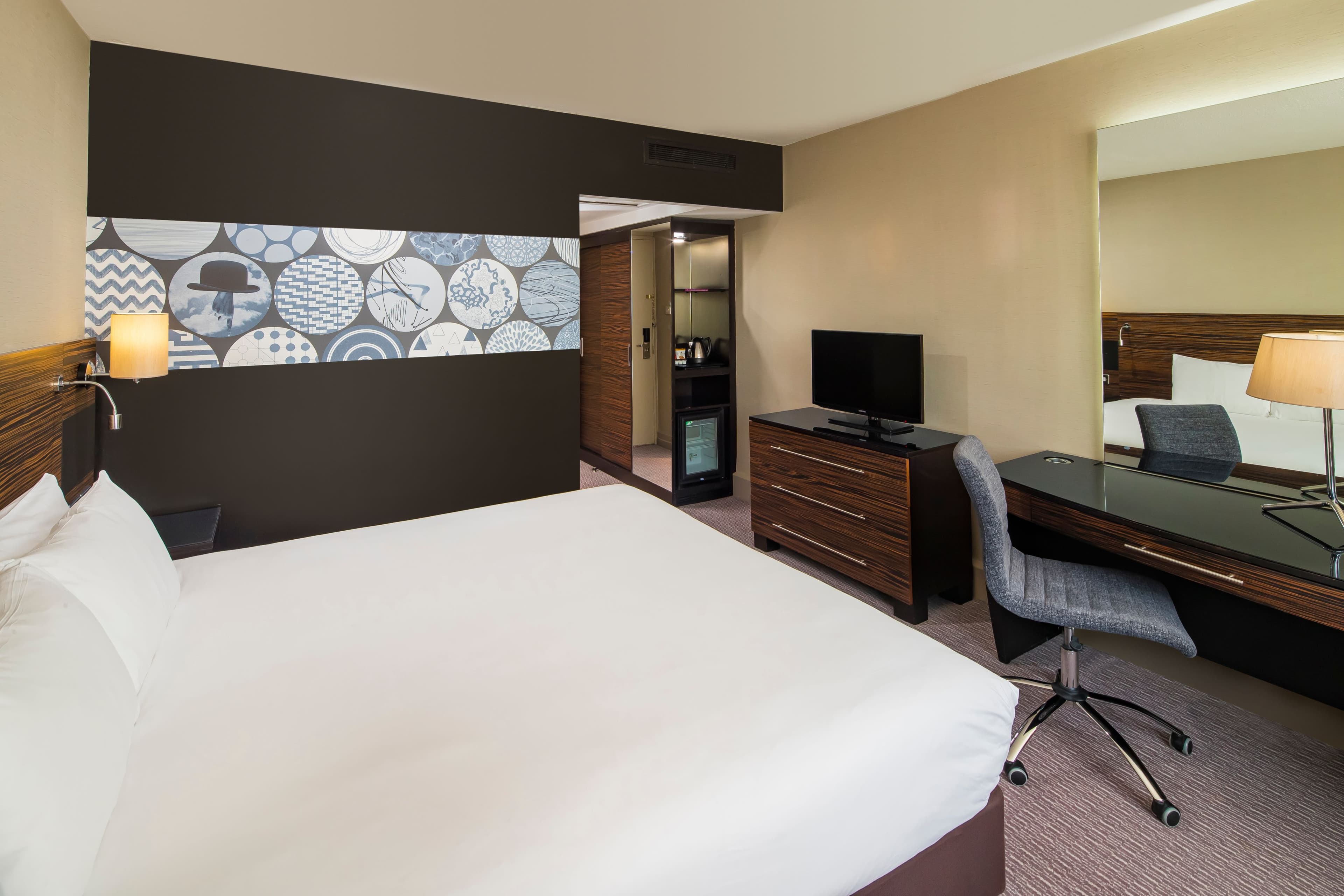 Crowne Plaza Glasgow - Image 3