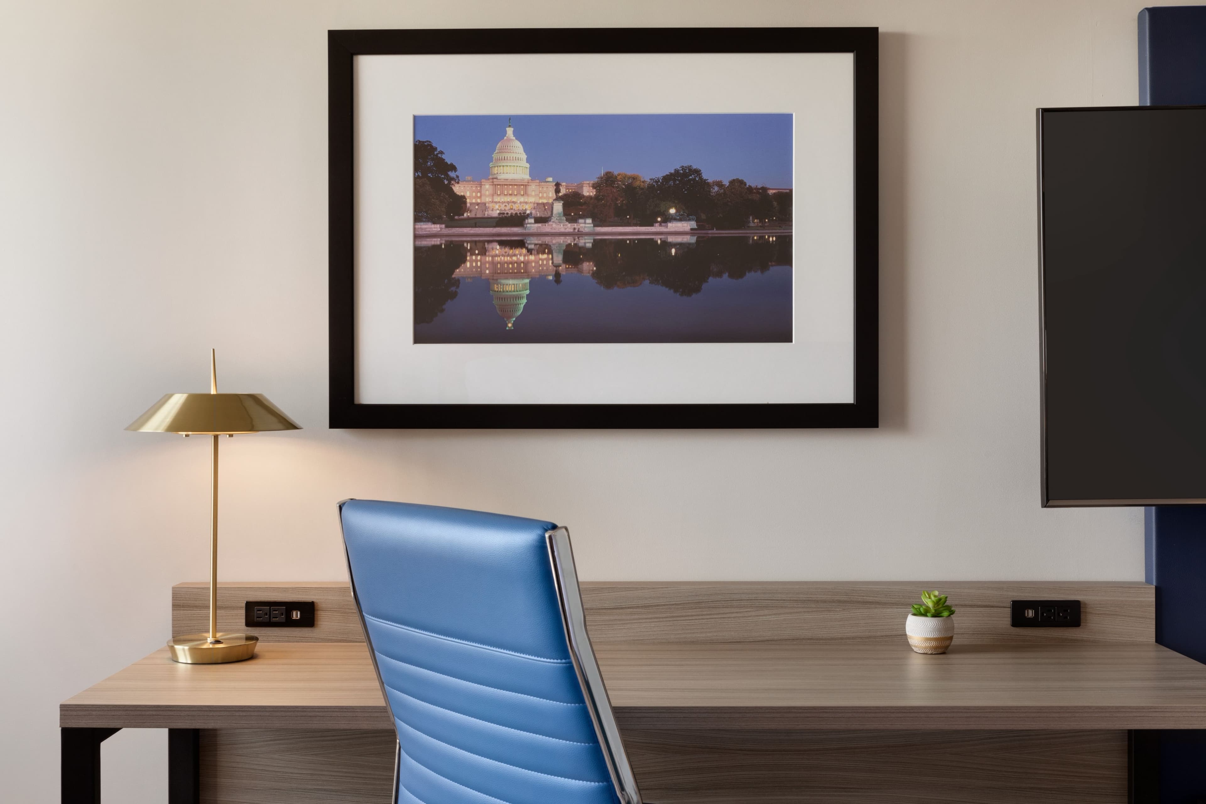Crowne Plaza College Park - Washington DC - Image 3