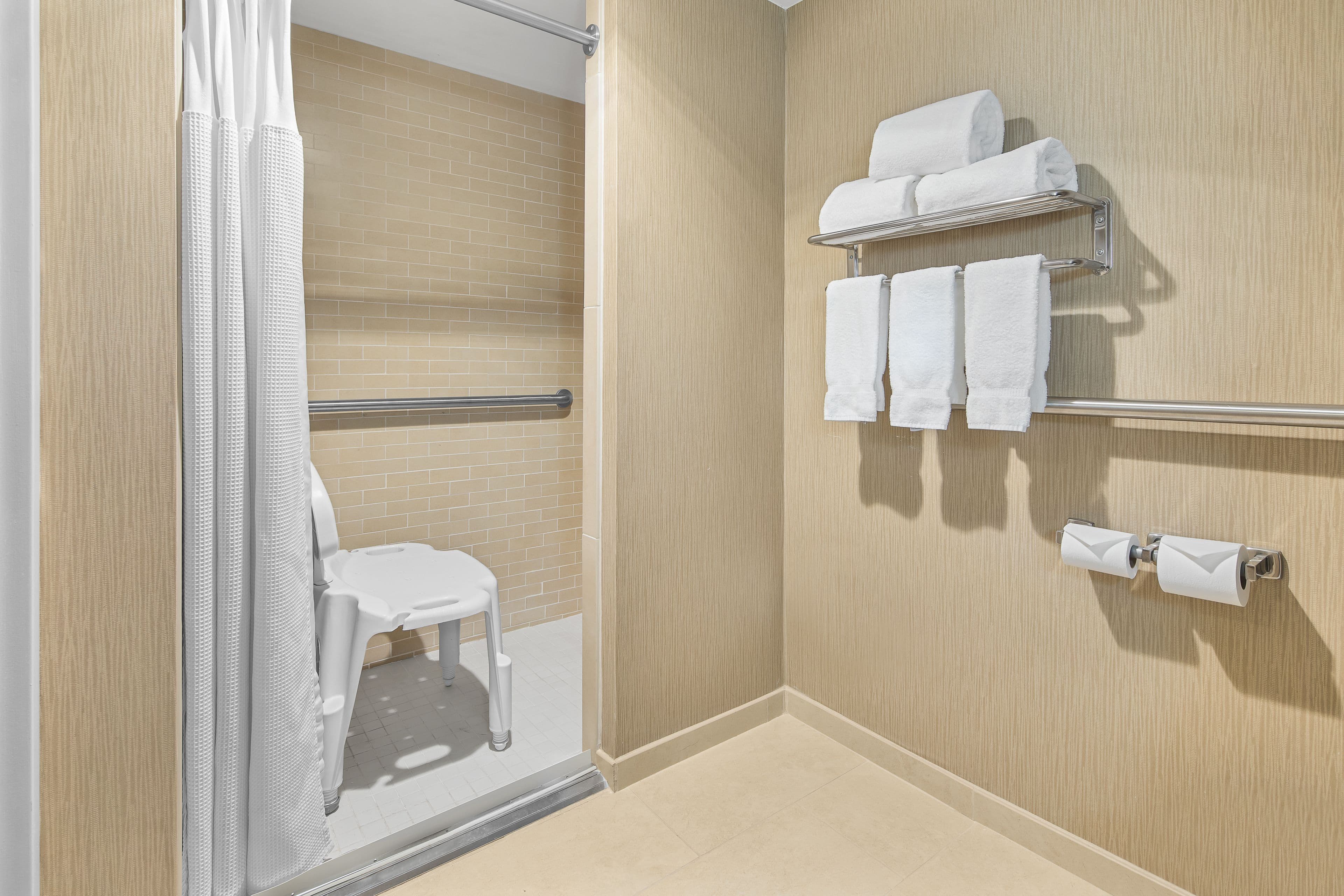 Crowne Plaza Greenville — 26