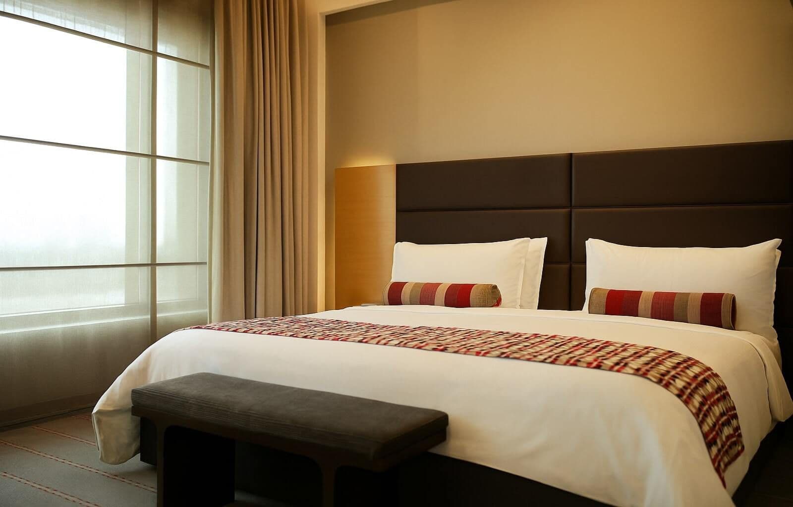Crowne Plaza Gurgaon - Image 2
