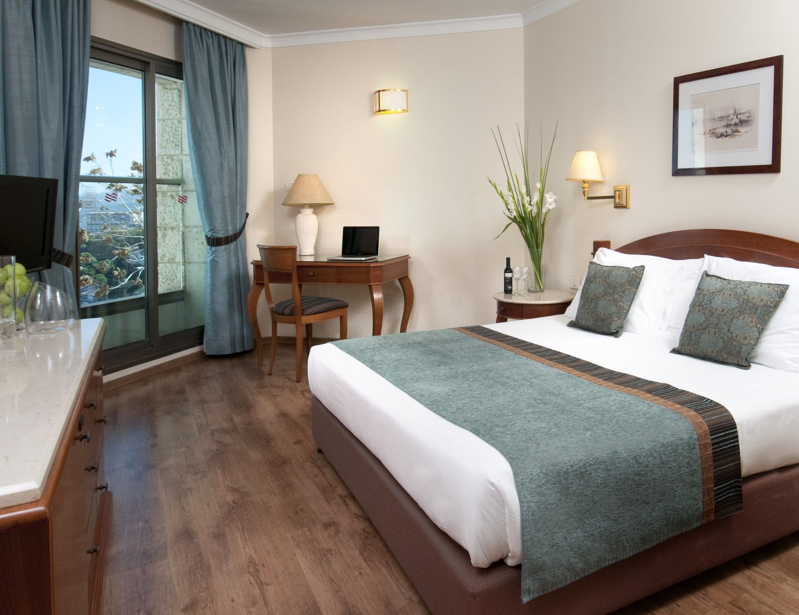 Crowne Plaza Haifa - Image 2