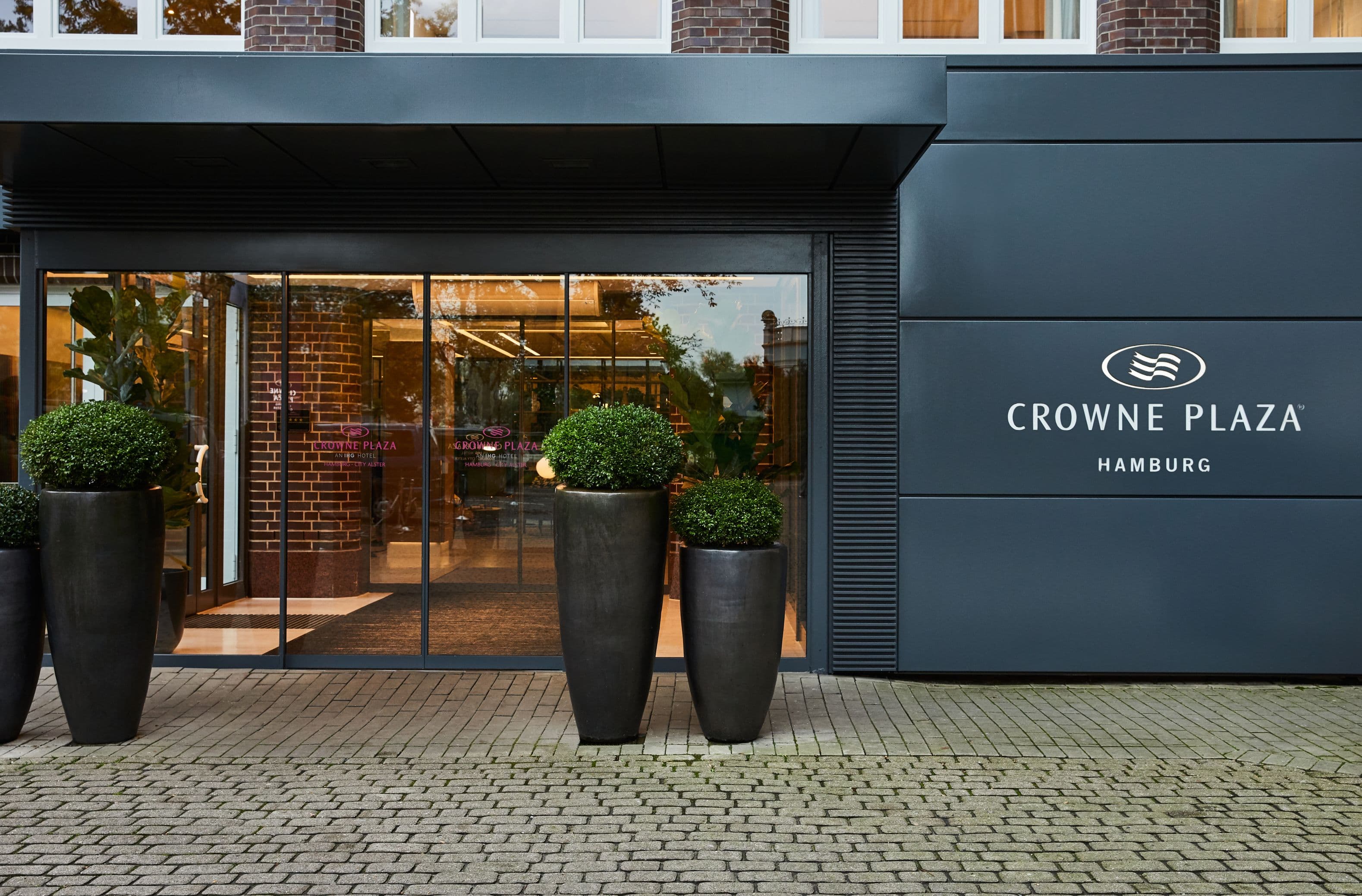 Crowne Plaza Hamburg - City Alster - Image 1