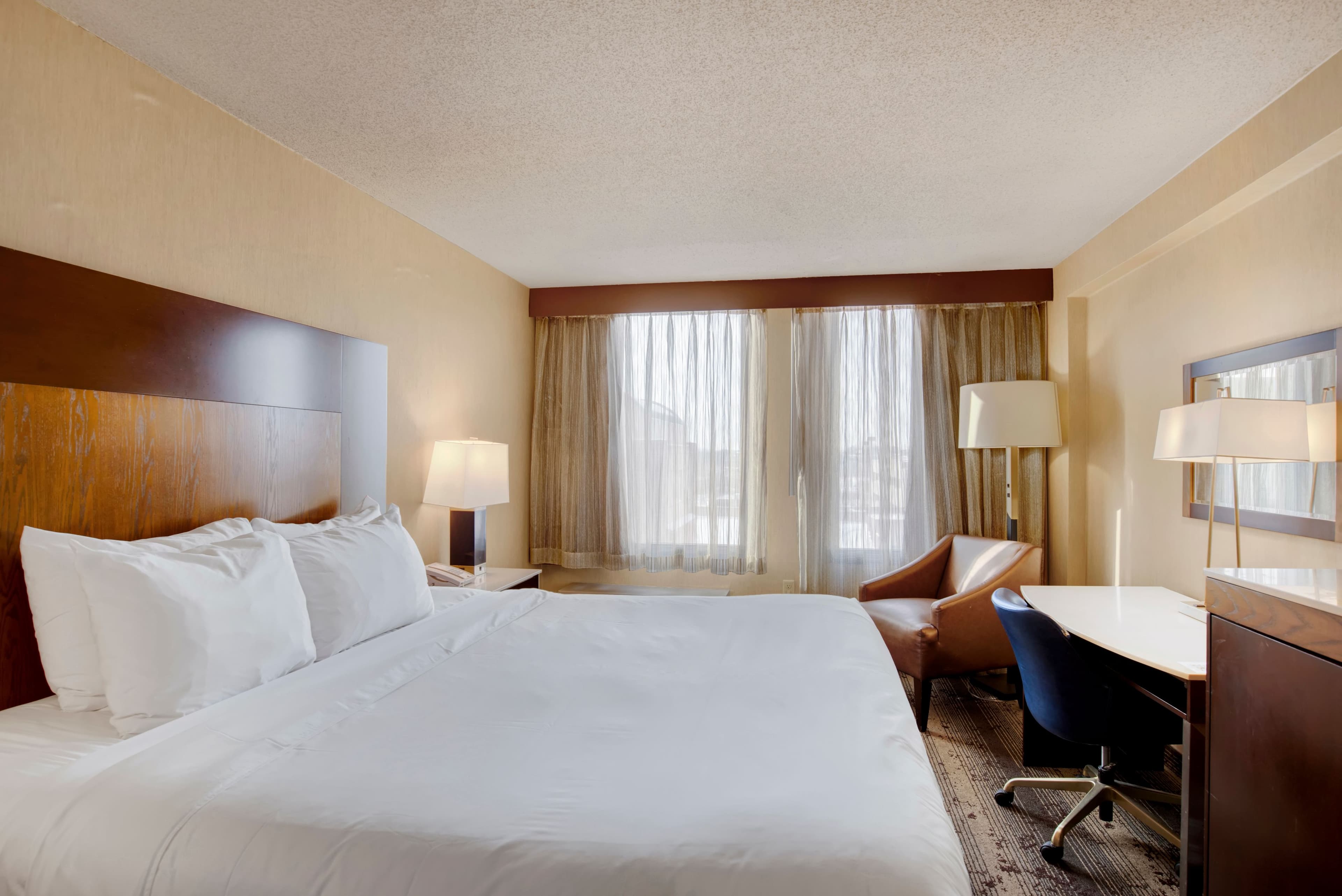 Crowne Plaza Harrisburg-Hershey - Image 4