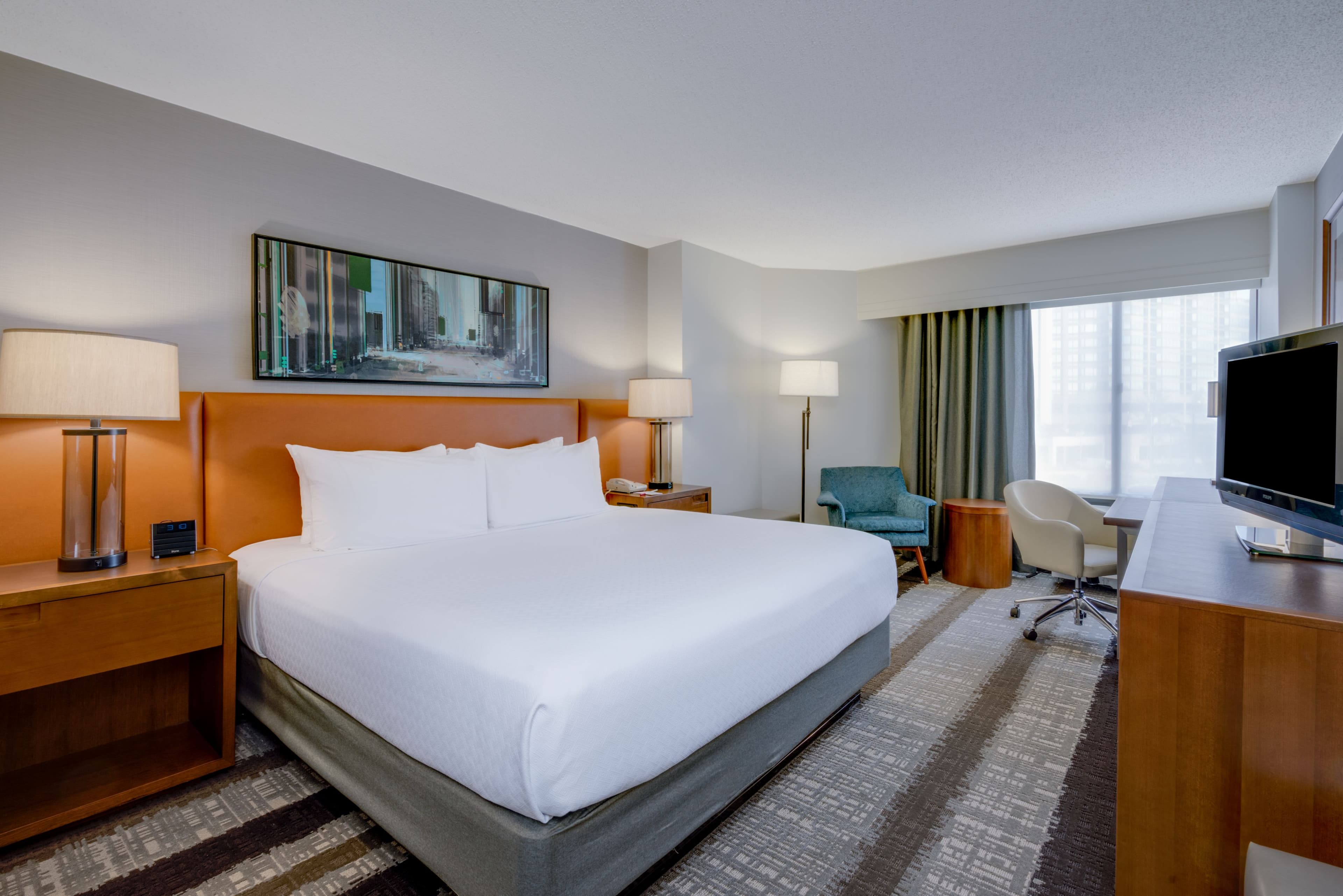 Crowne Plaza Dulles Airport - Image 3