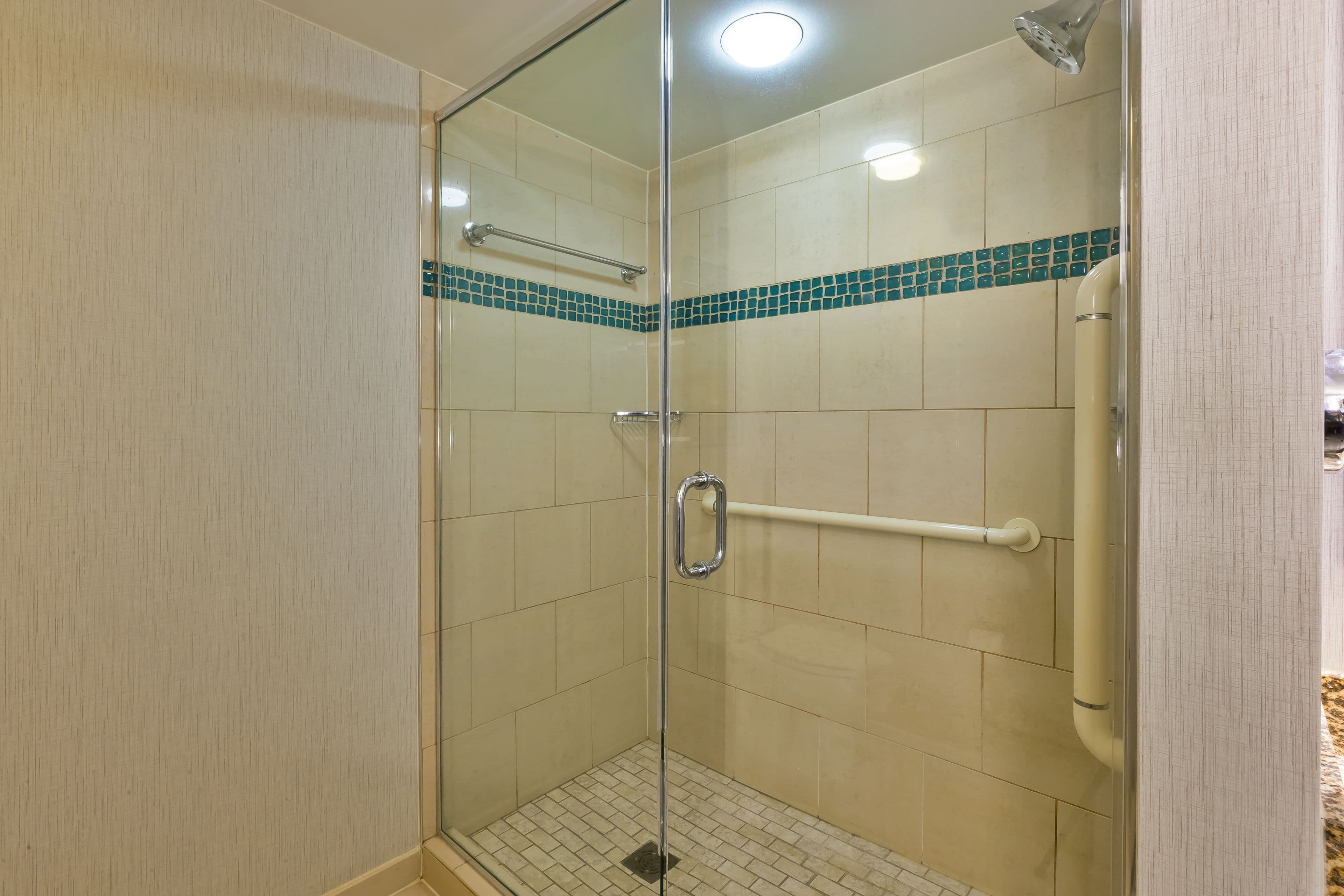 Crowne Plaza Dulles Airport — 9