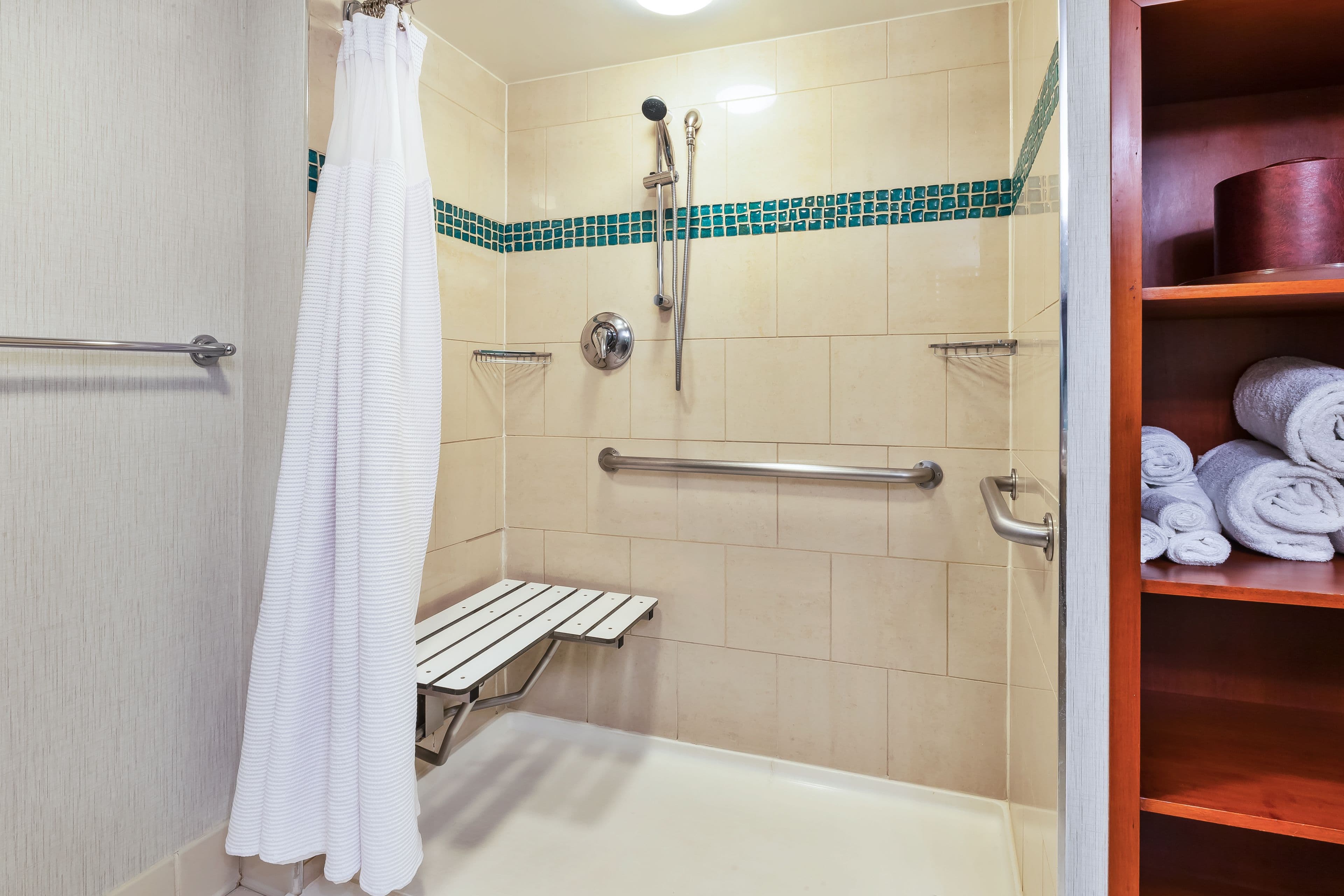 Crowne Plaza Dulles Airport — 24