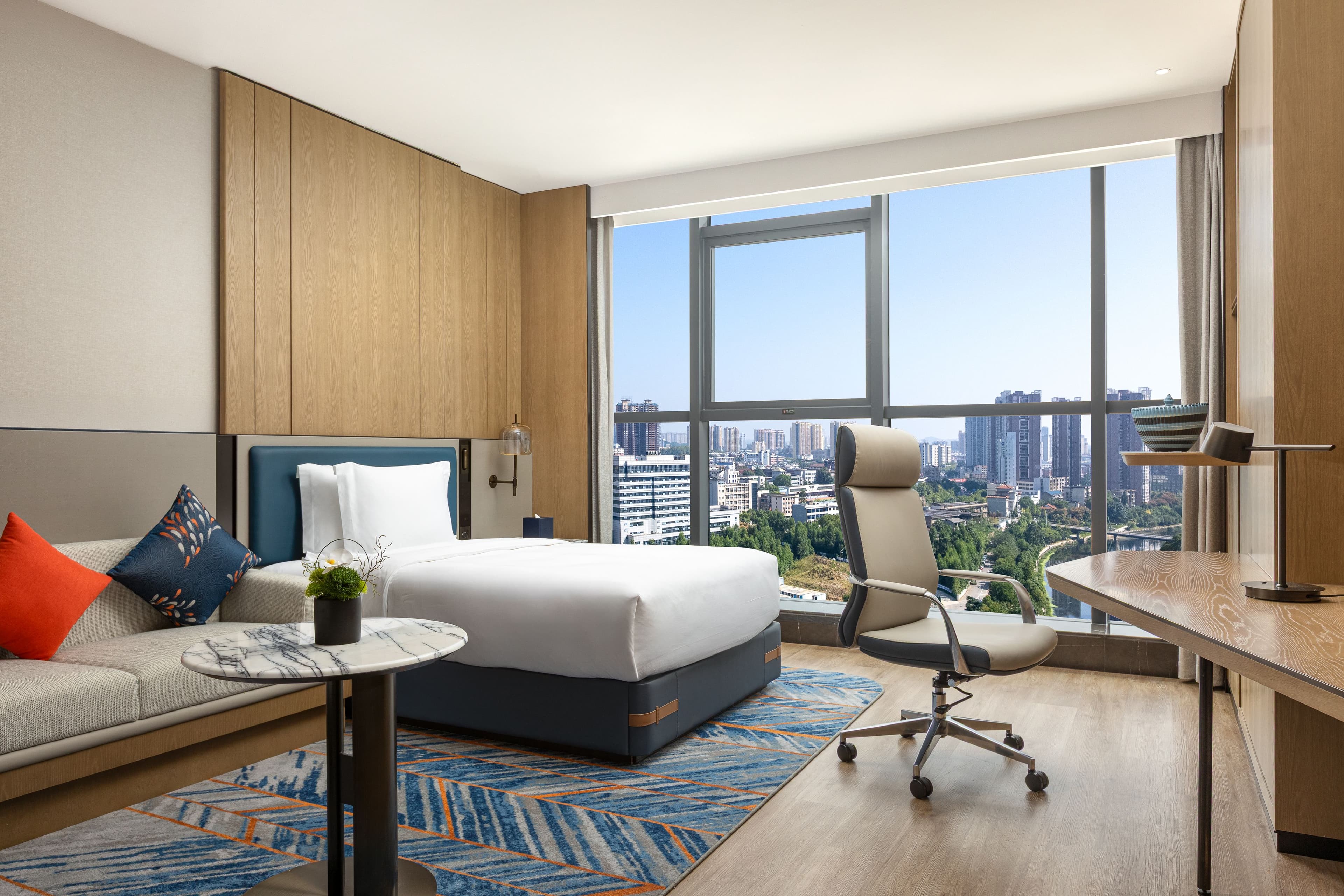 Crowne Plaza Huaihua — 10