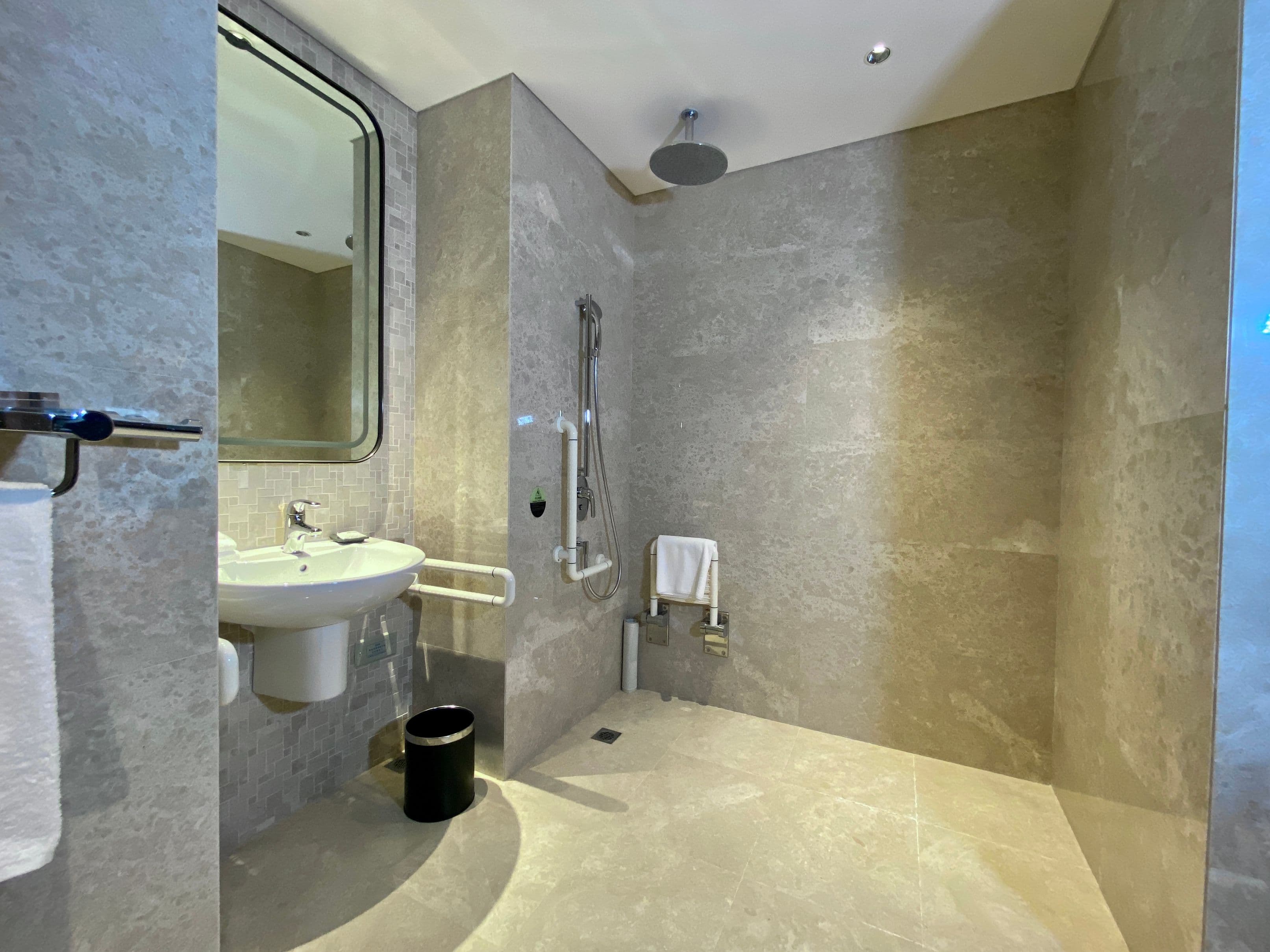 Crowne Plaza Huzhou — 7