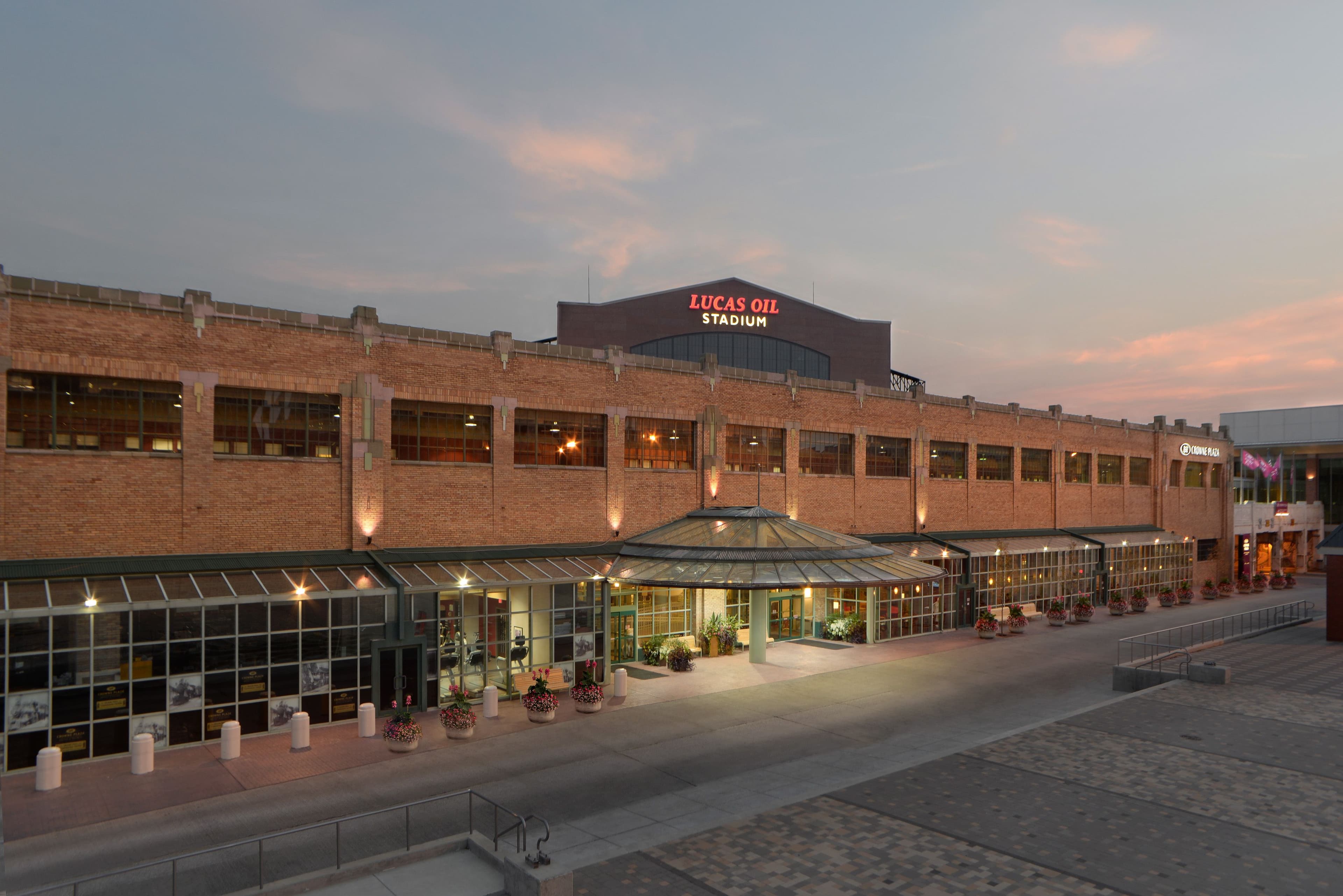 Crowne Plaza Indianapolis-Dwtn-Union Stn - Image 1
