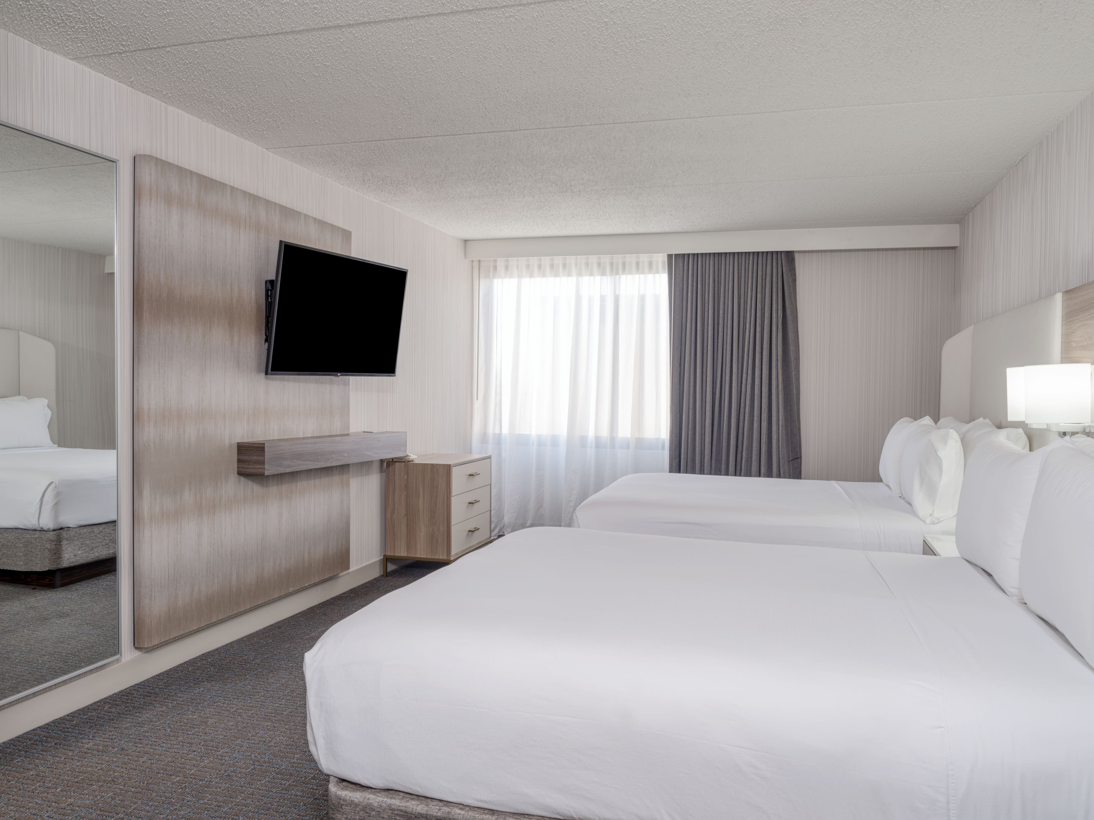 Crowne Plaza Indianapolis-Airport — 41