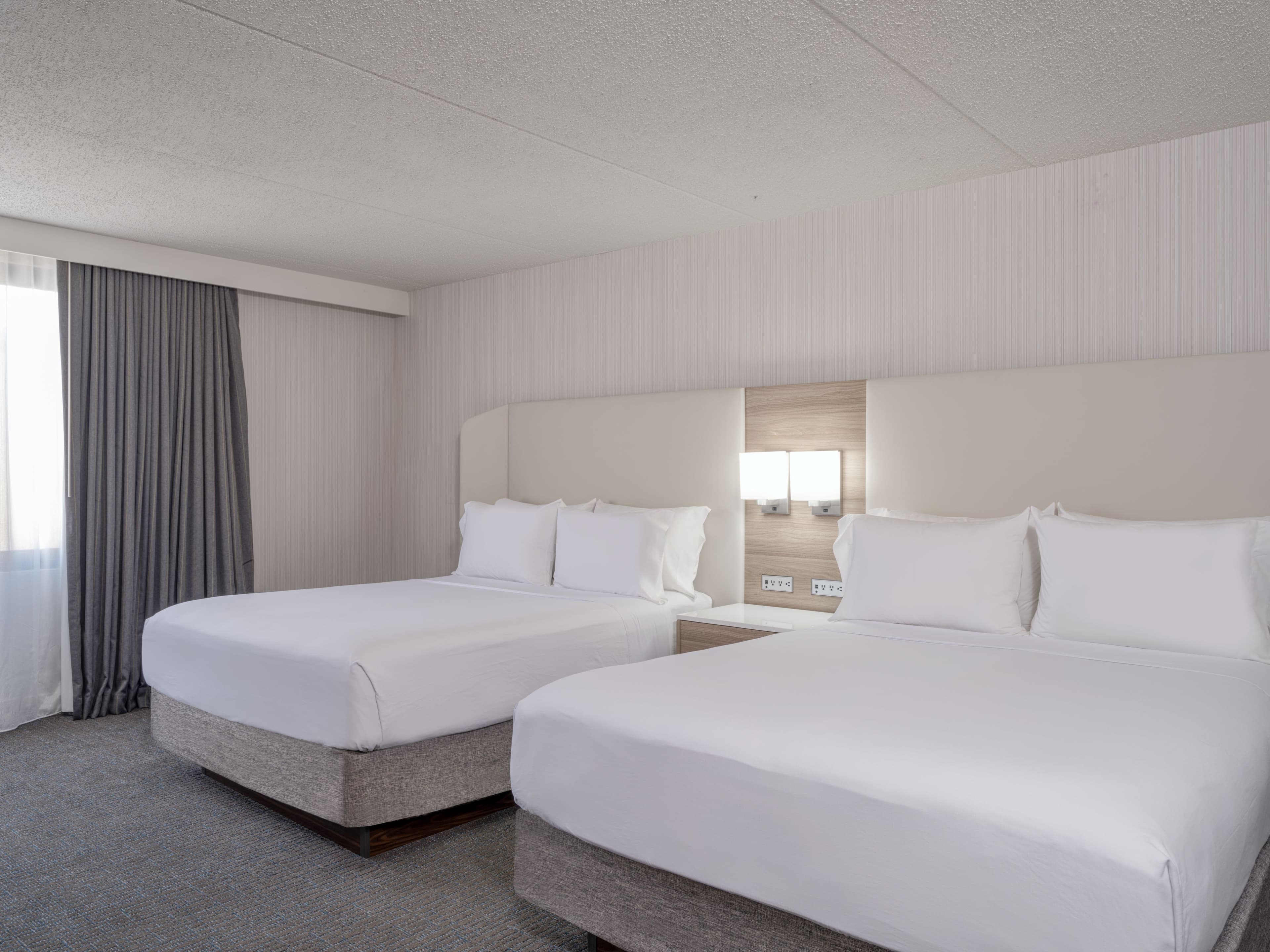 Crowne Plaza Indianapolis-Airport — 42