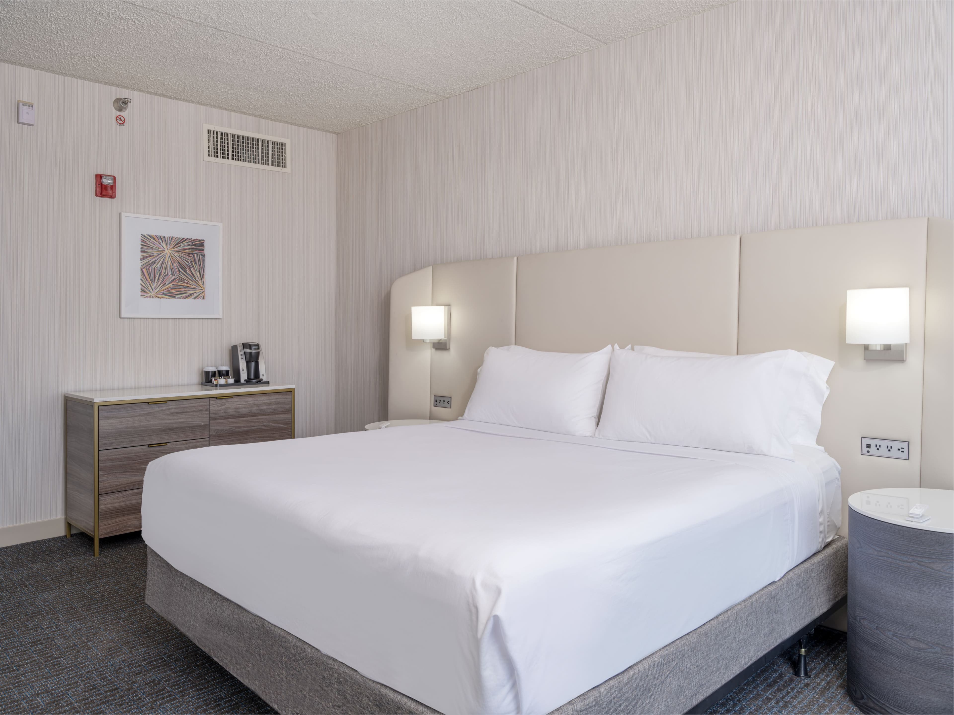 Crowne Plaza Indianapolis-Airport — 20