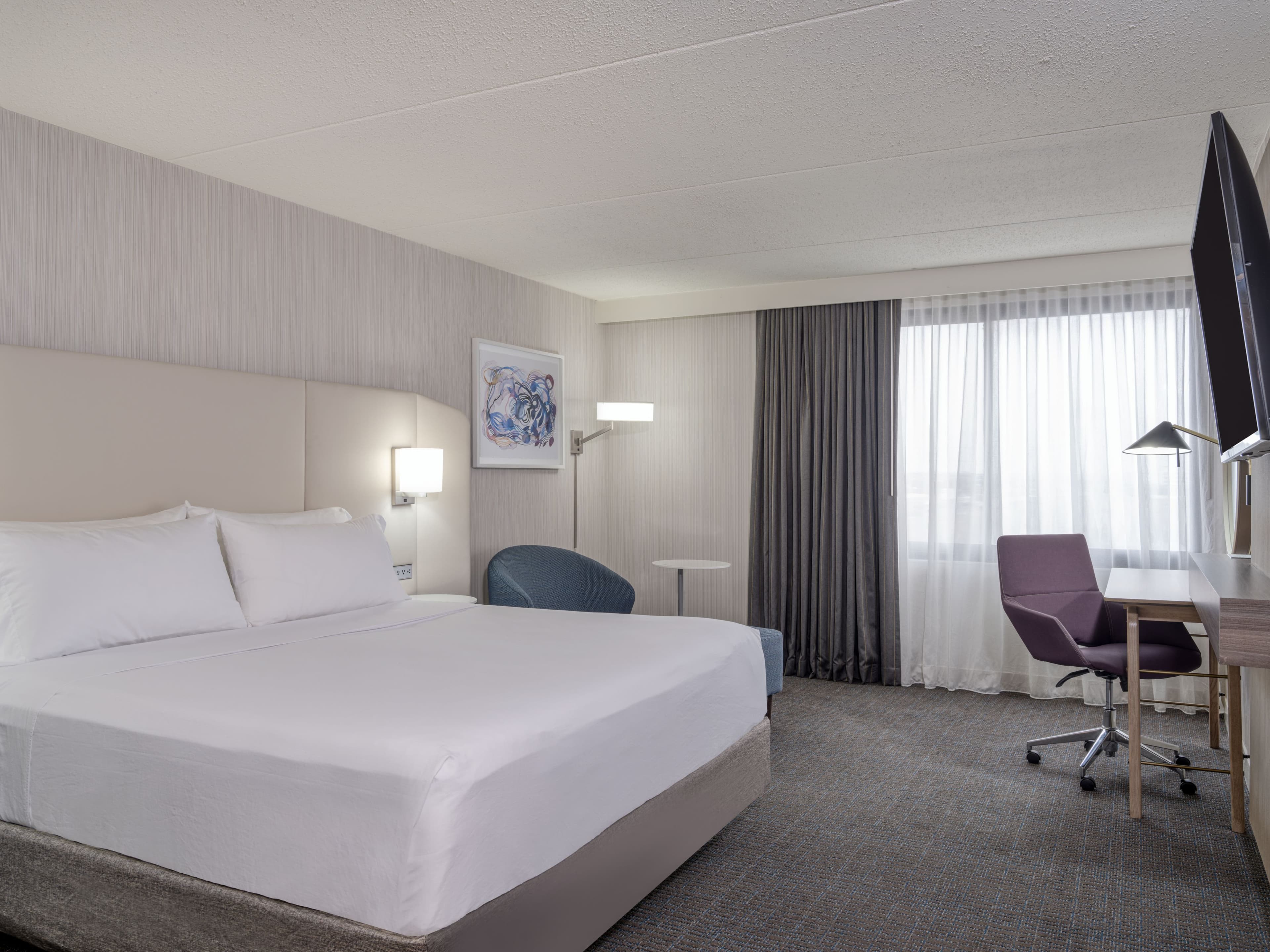 Crowne Plaza Indianapolis-Airport - Image 3