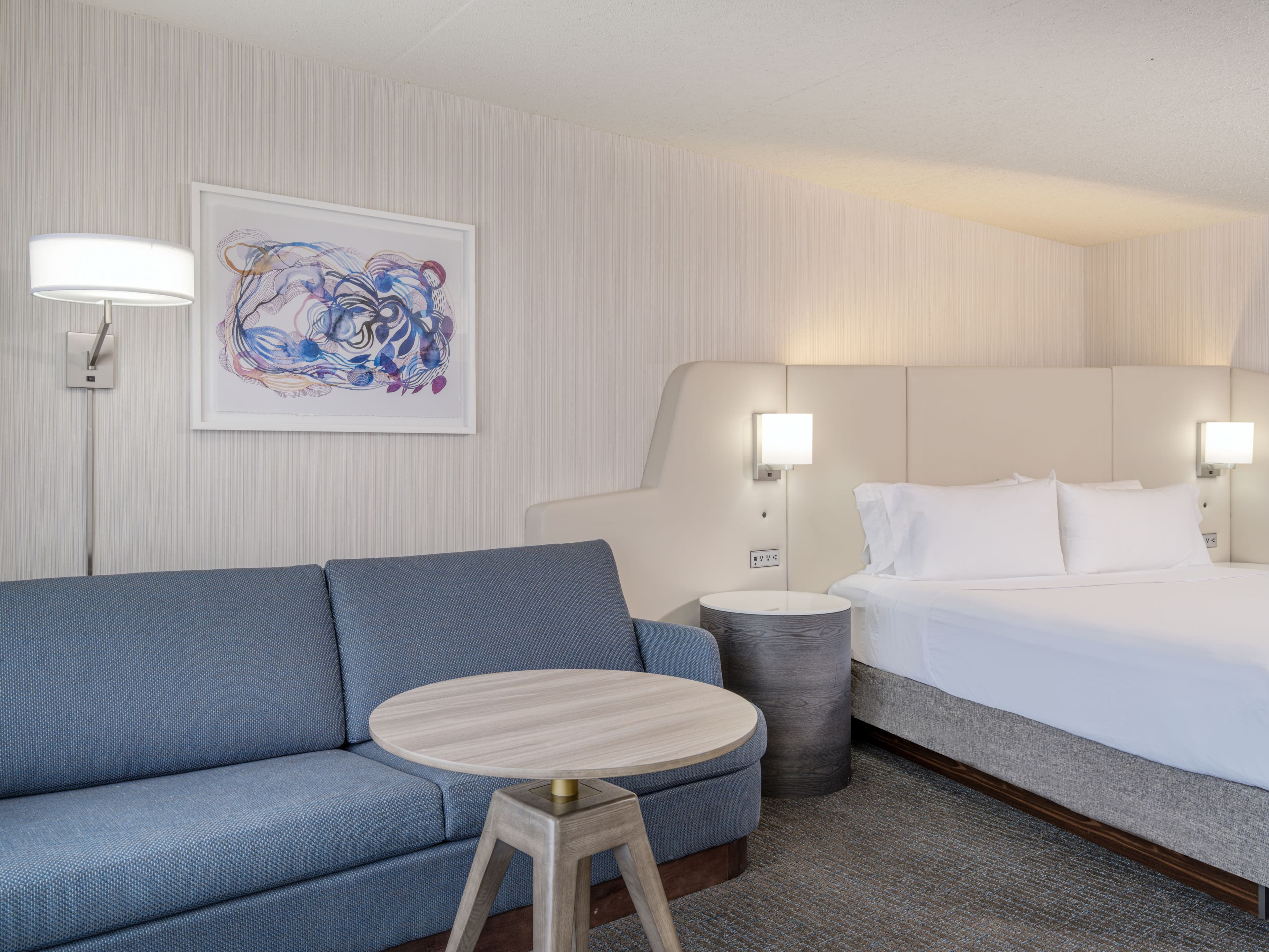 Crowne Plaza Indianapolis-Airport — 10