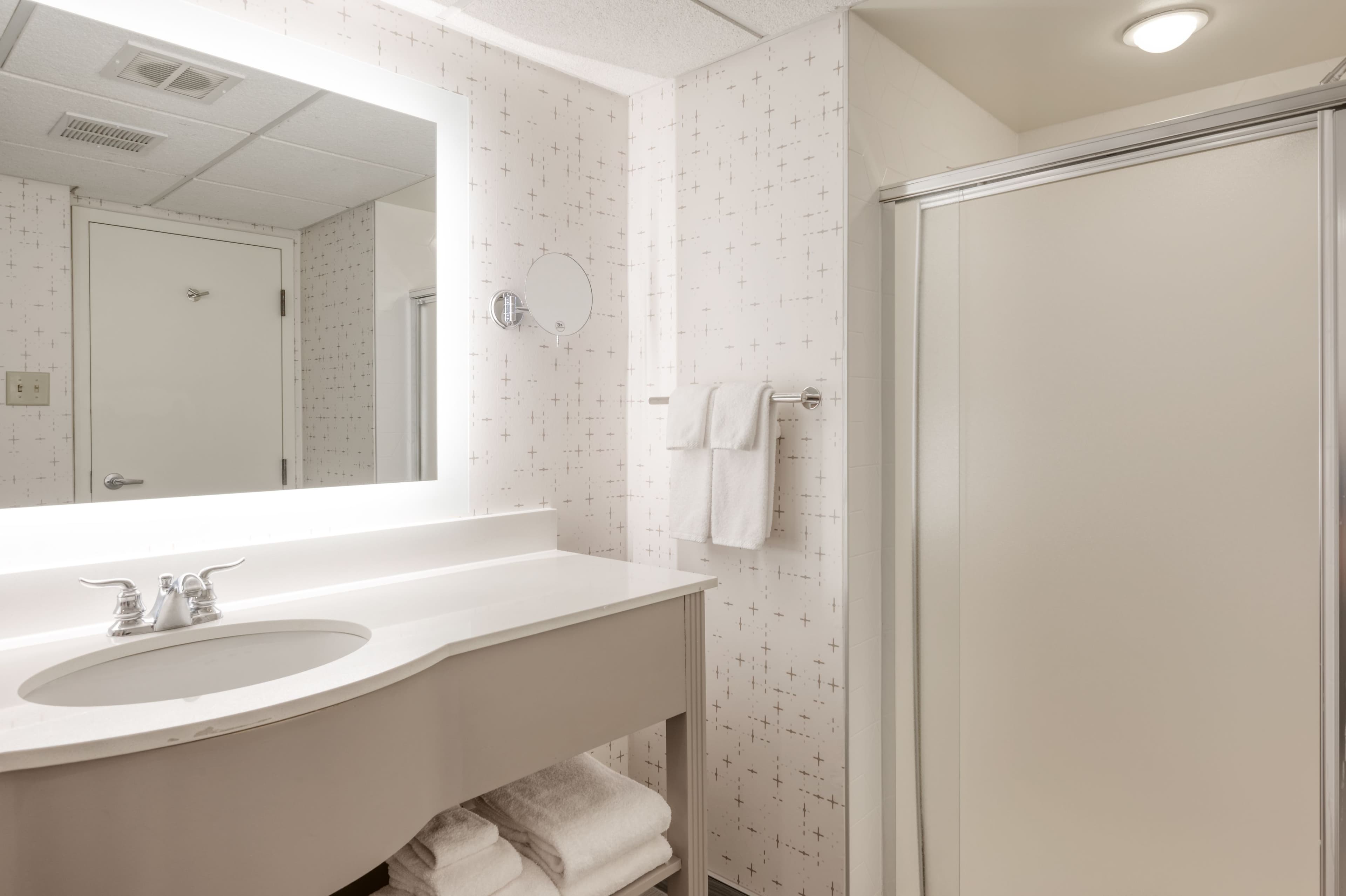Crowne Plaza Indianapolis-Airport — 56