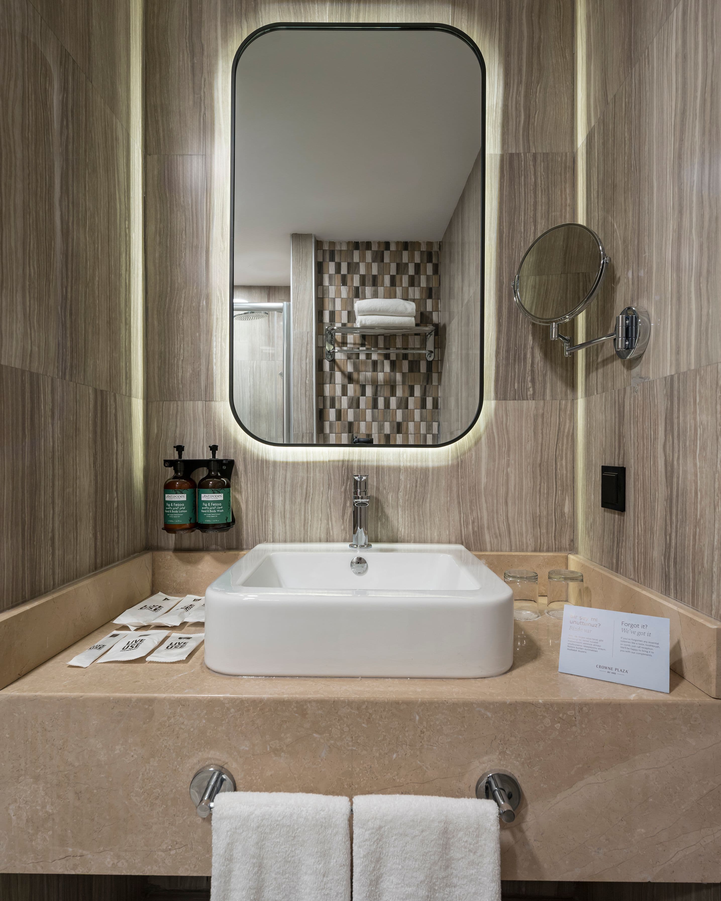 Standard Room - Image 23