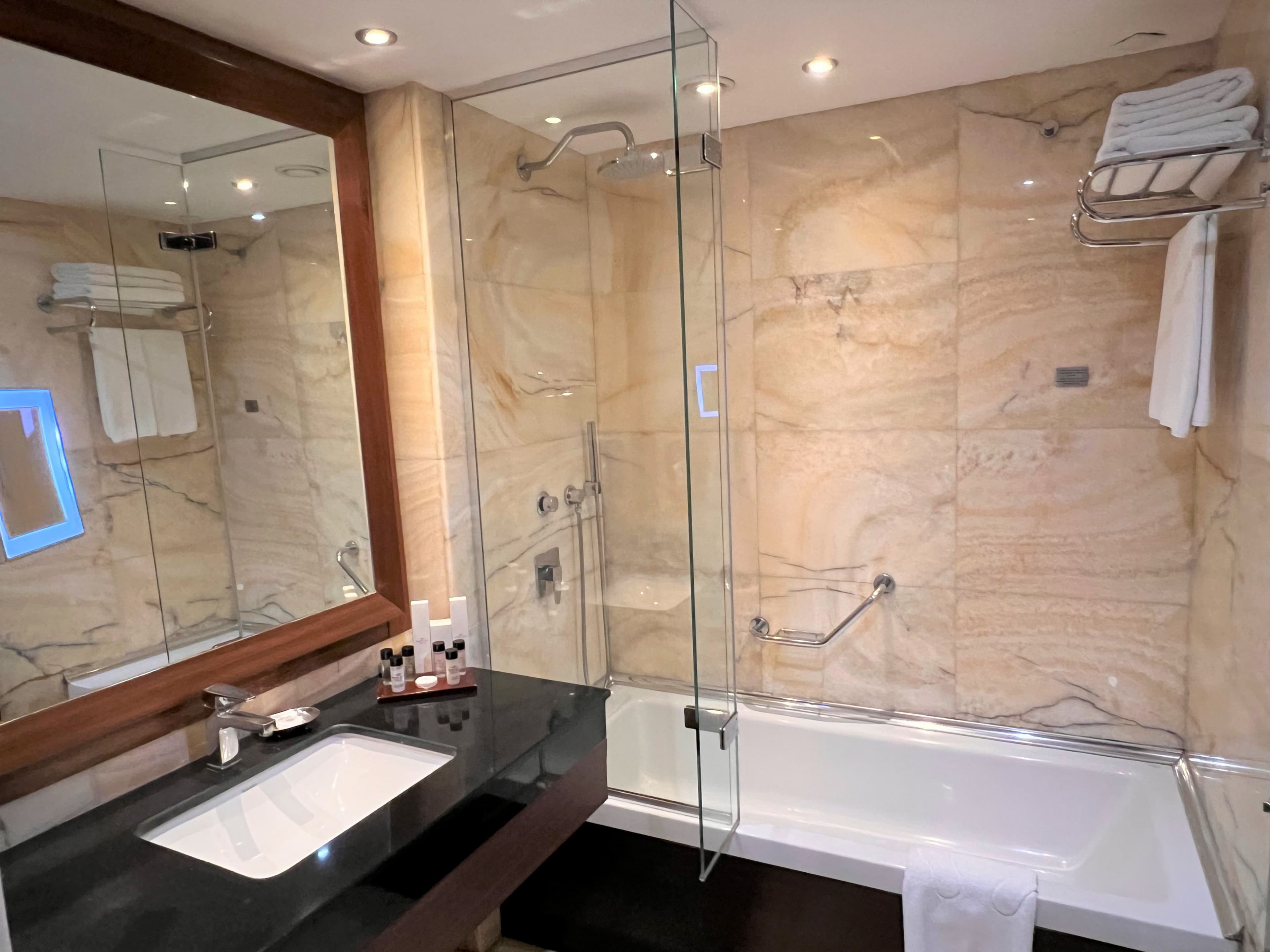 Crowne Plaza Istanbul - Harbiye - Image 5