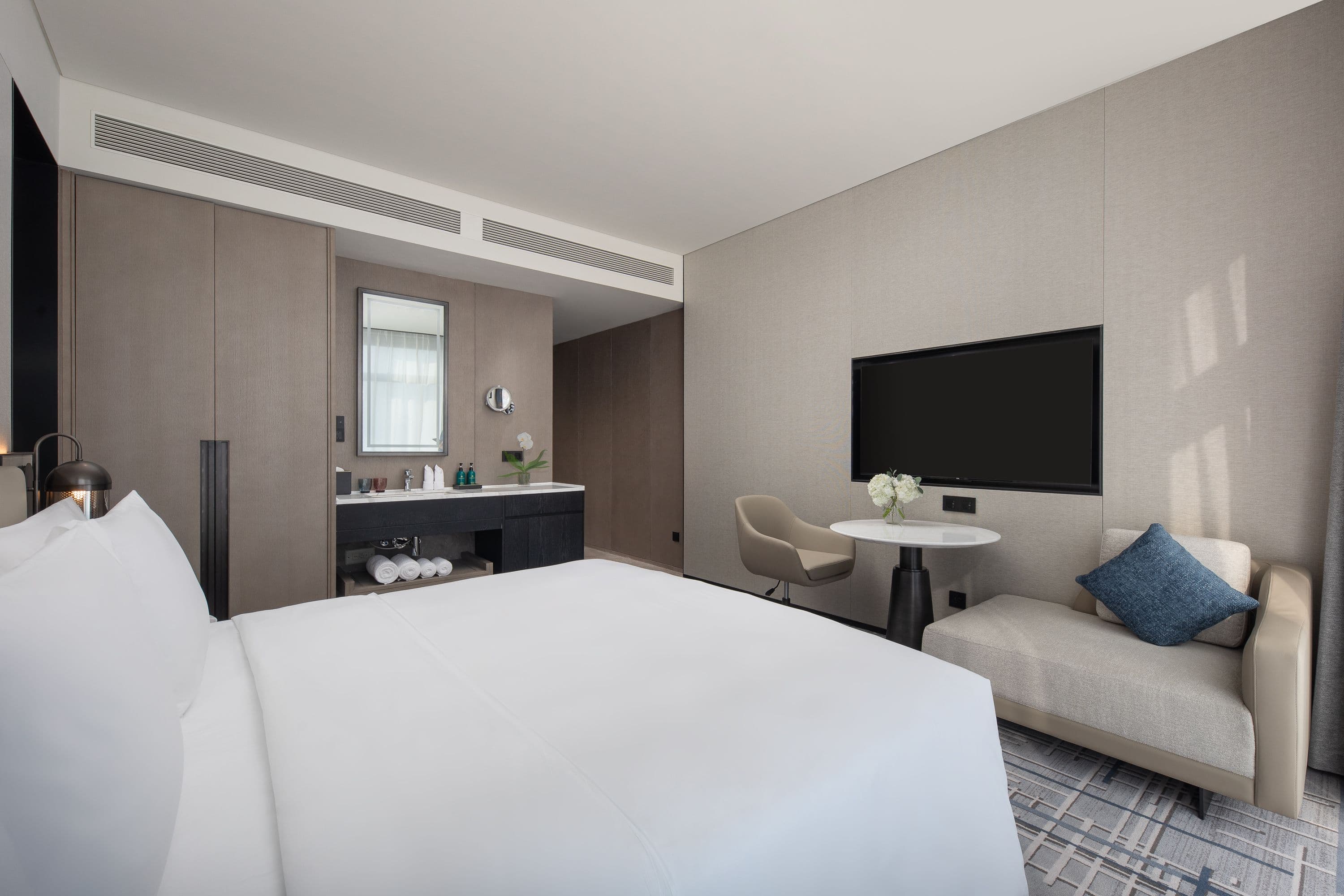 Crowne Plaza Jingmen — 2