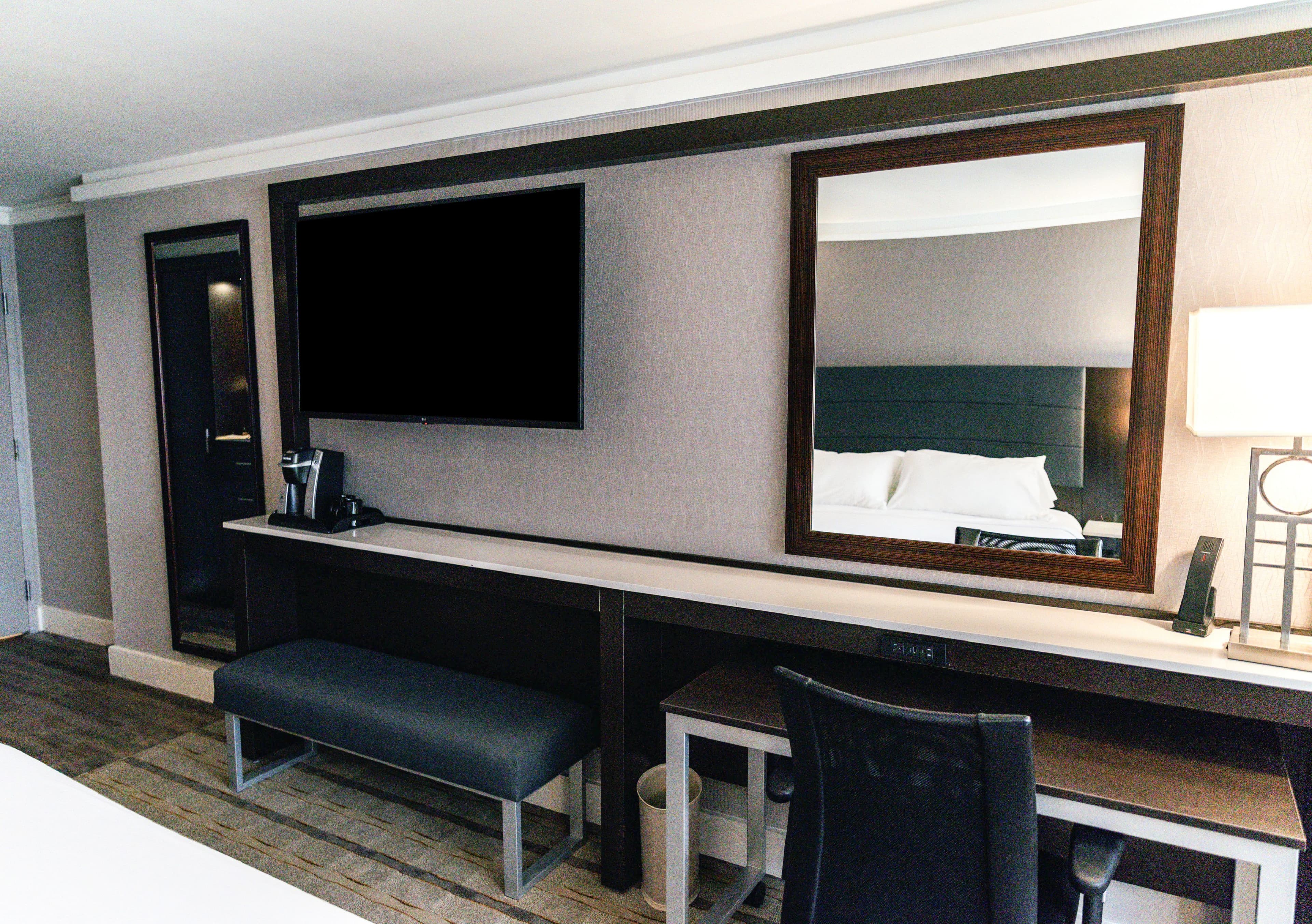 Crowne Plaza Knoxville Downtown University — 8